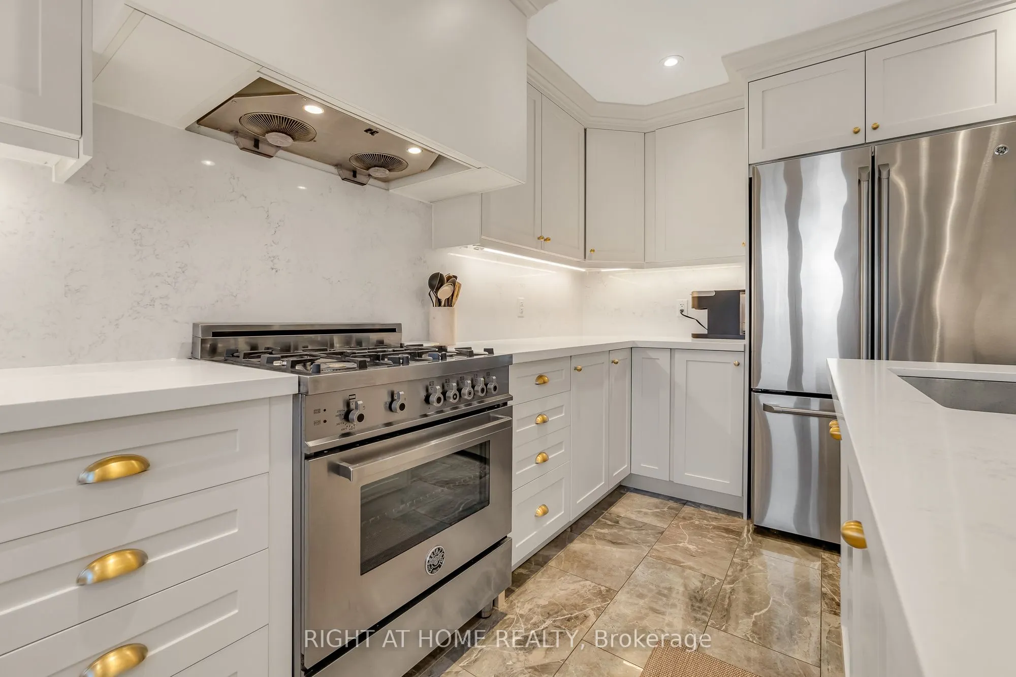 92 Ridgevale Drive
