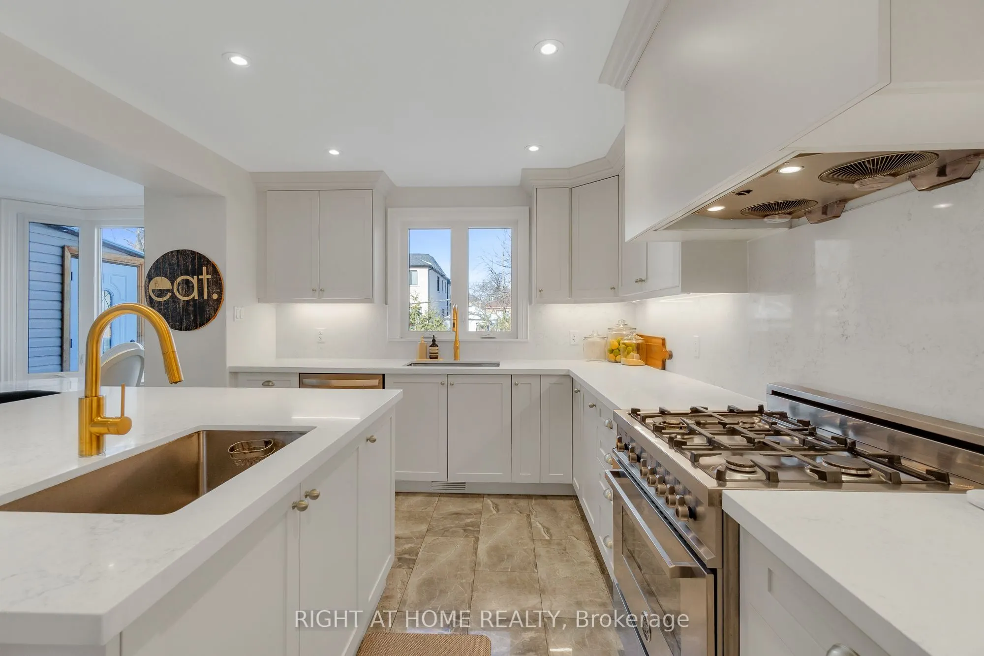 92 Ridgevale Drive