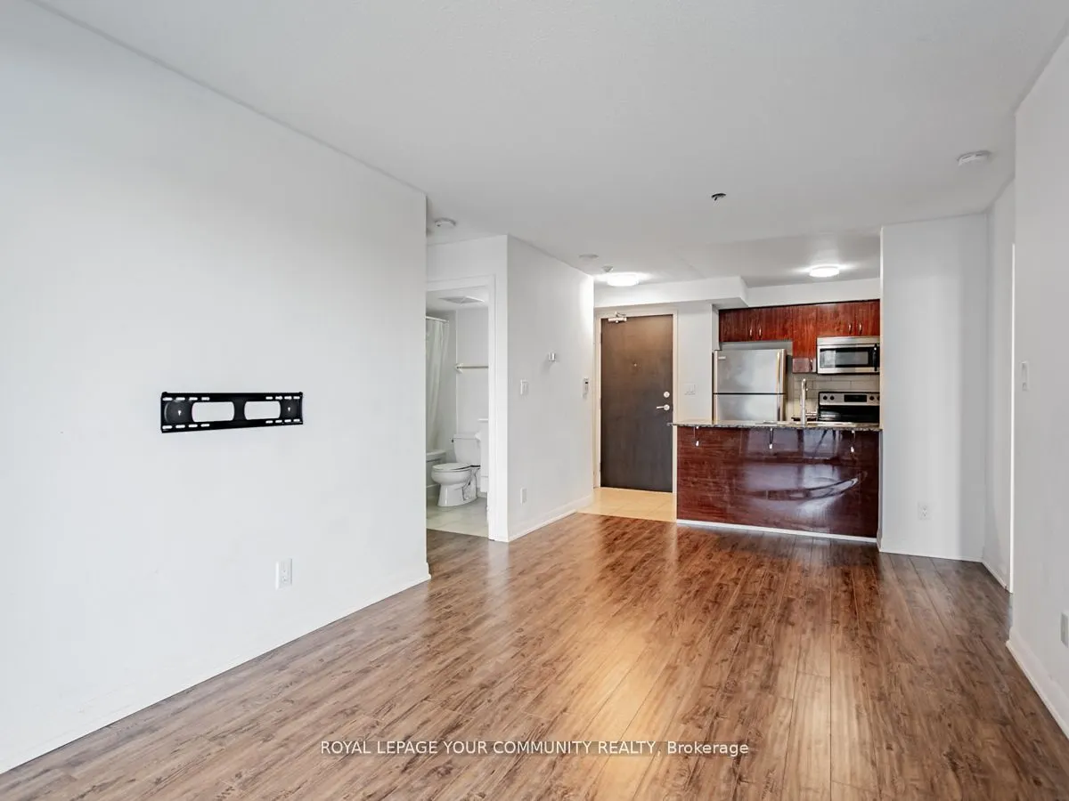 5793 Yonge Street, #603