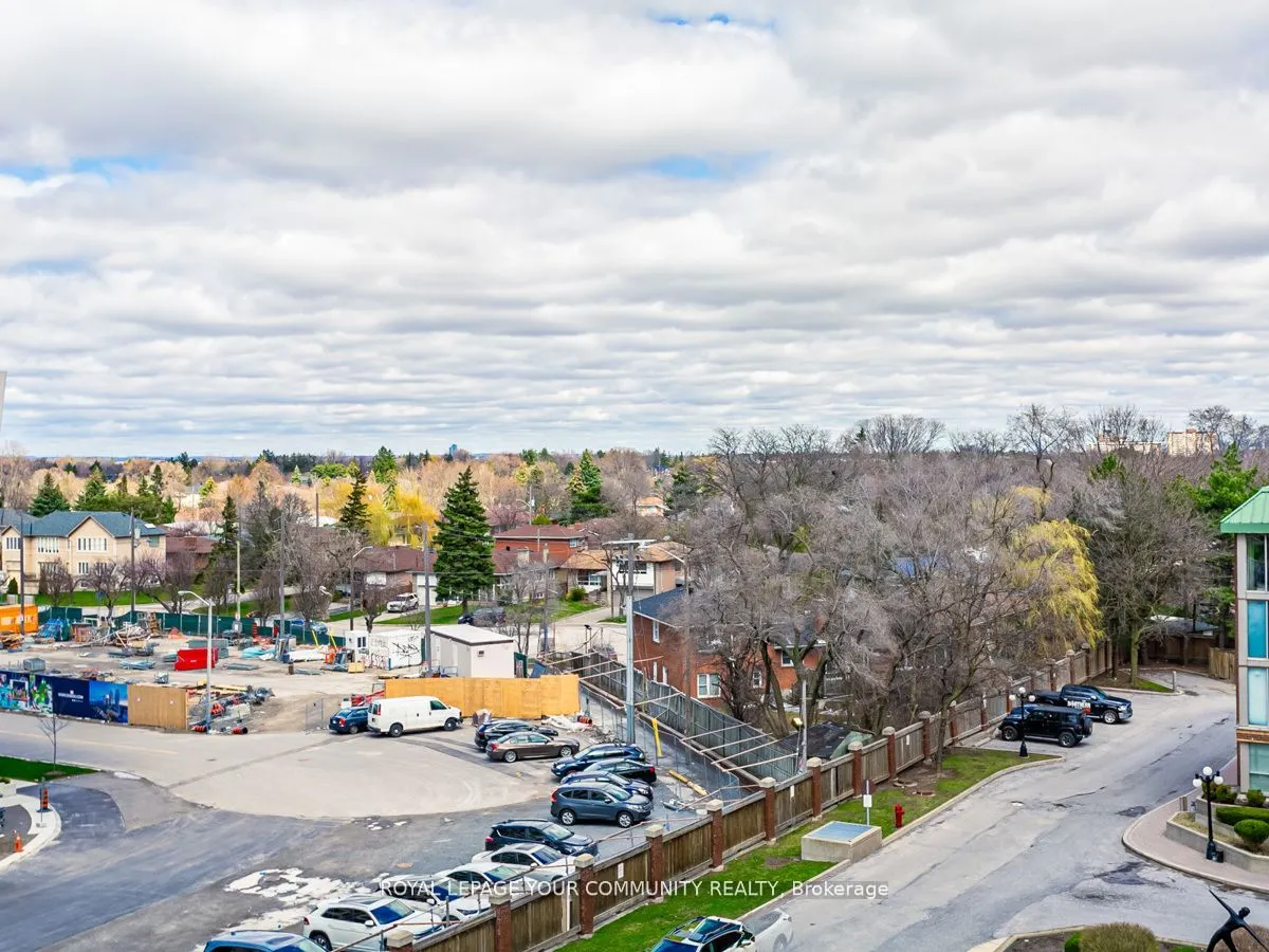5793 Yonge Street, #603