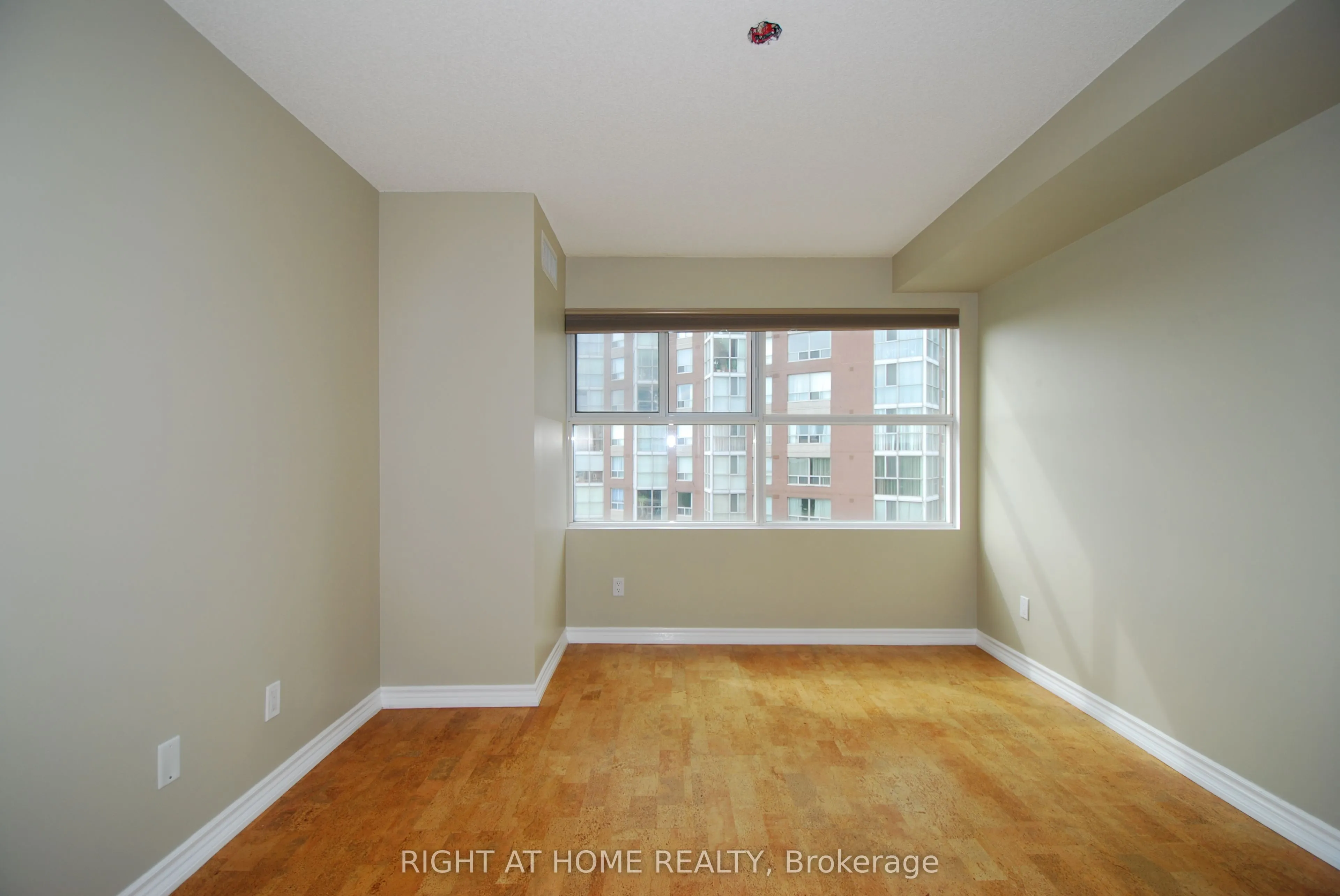 18 Concorde Place, #601