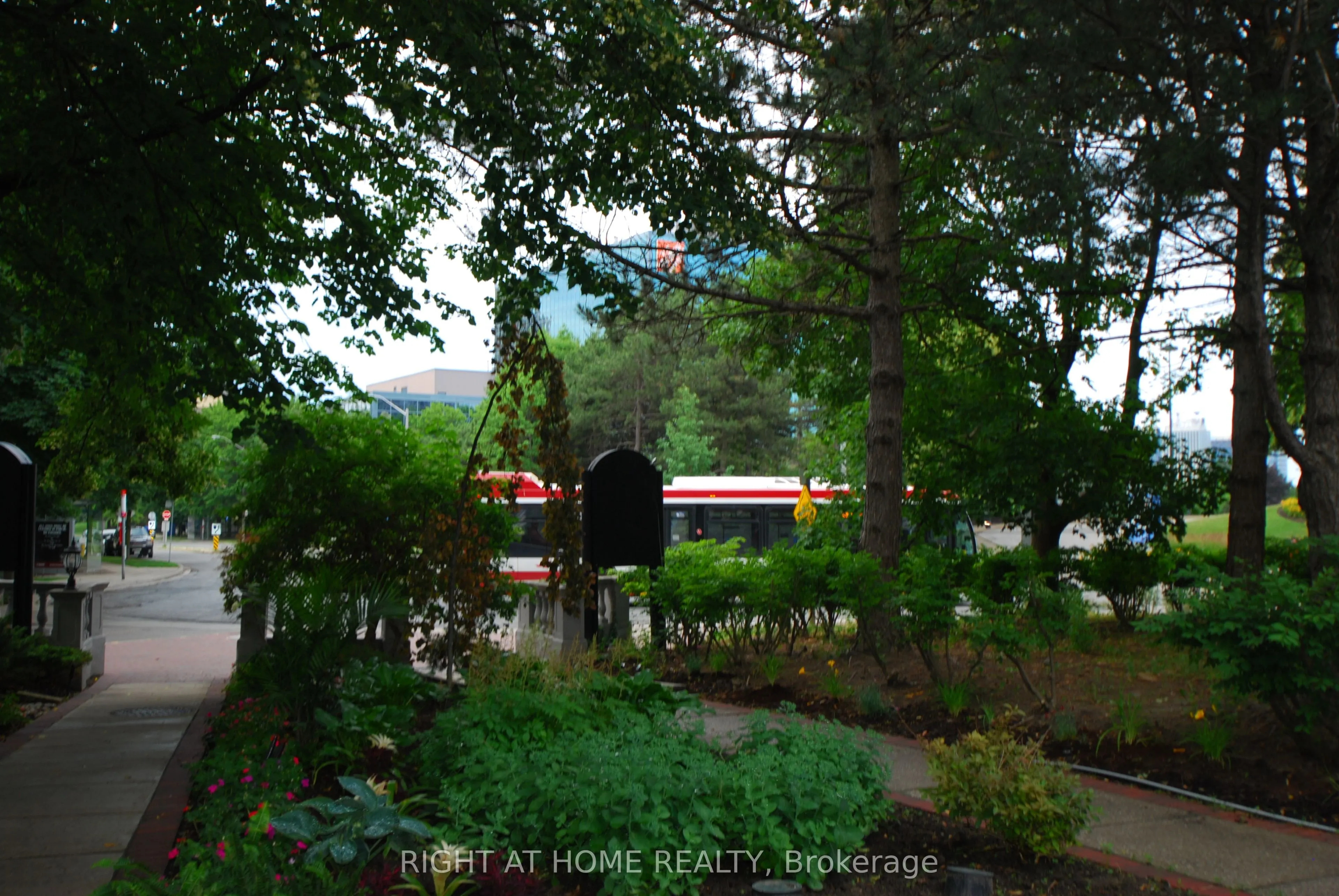 18 Concorde Place, #601
