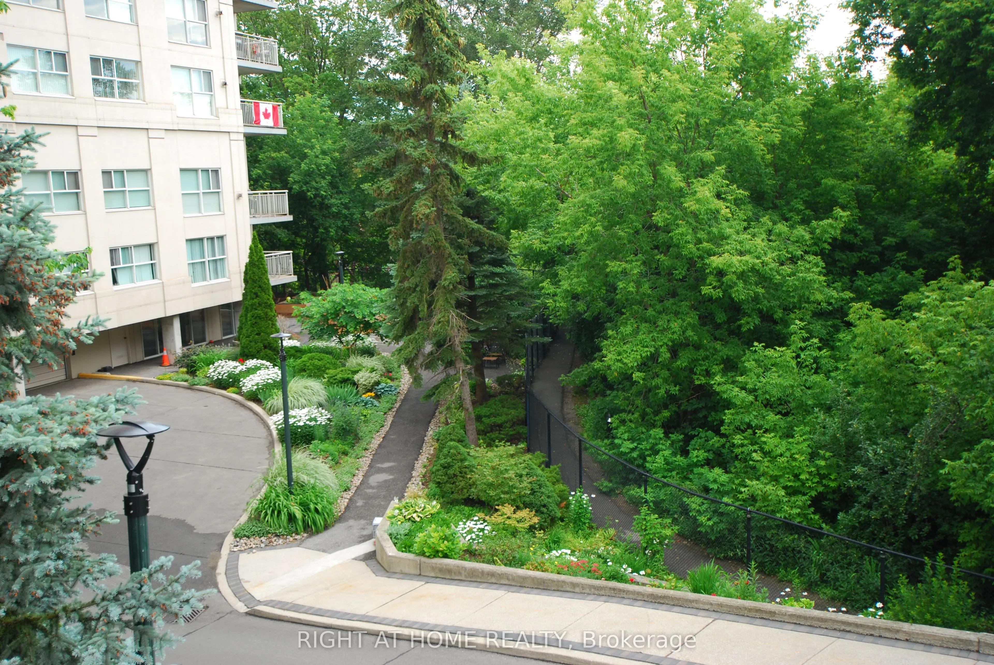 18 Concorde Place, #601