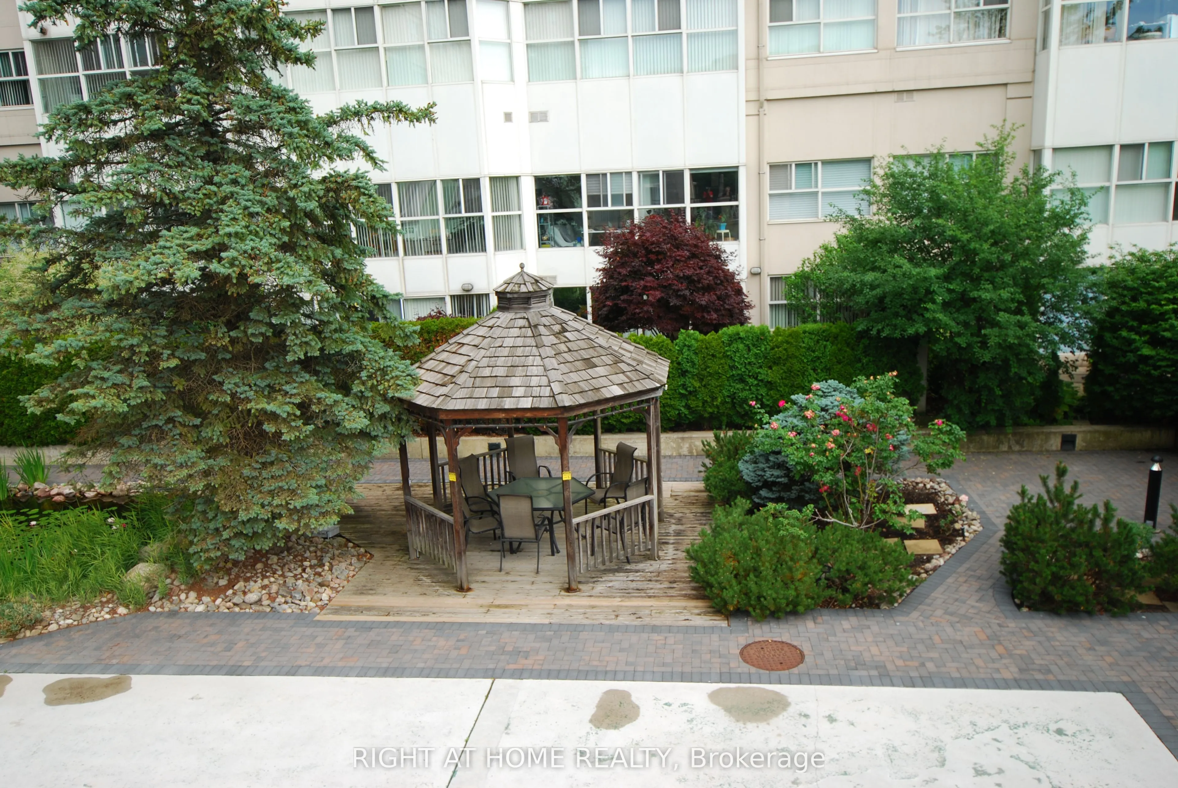18 Concorde Place, #601