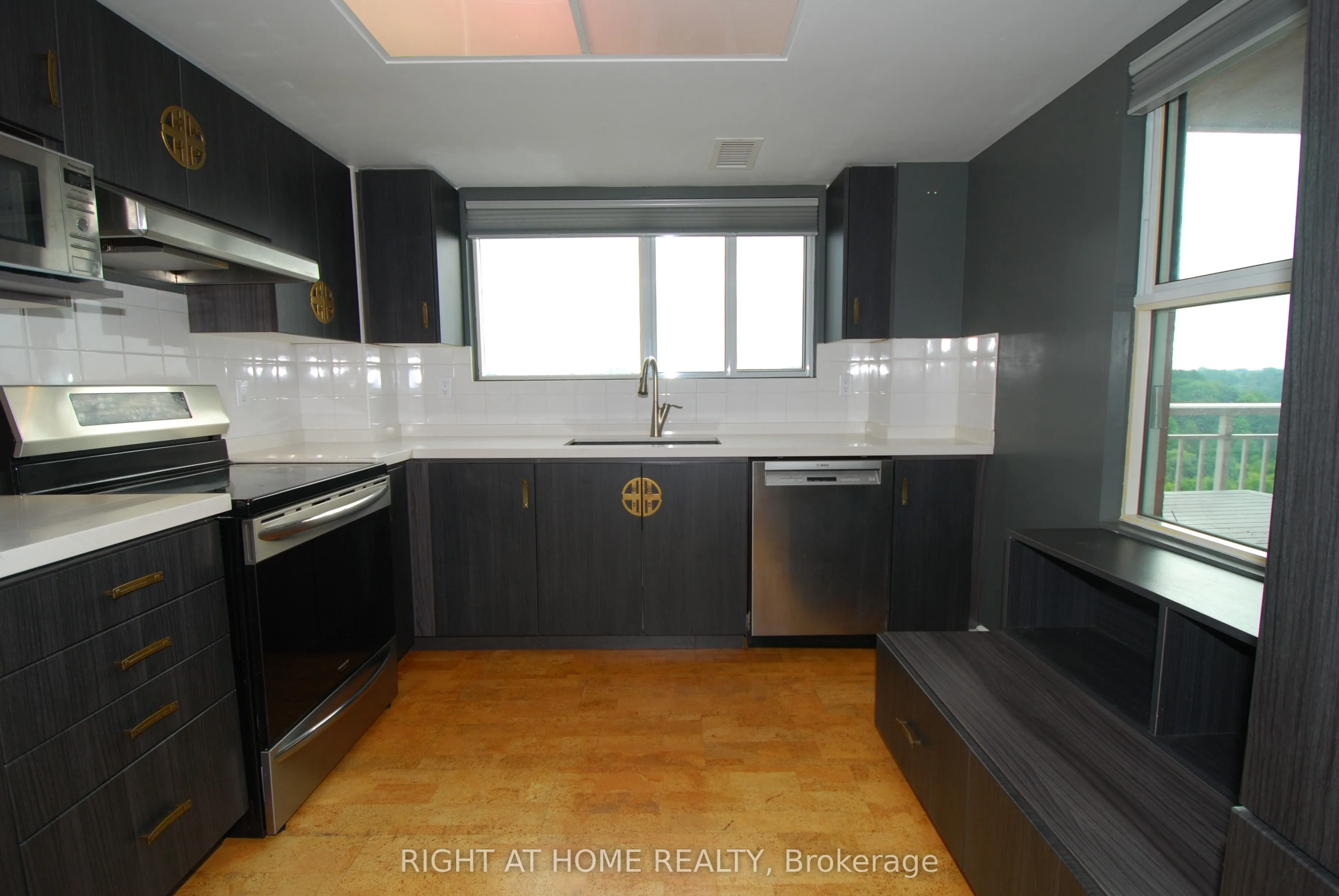 18 Concorde Place, #601