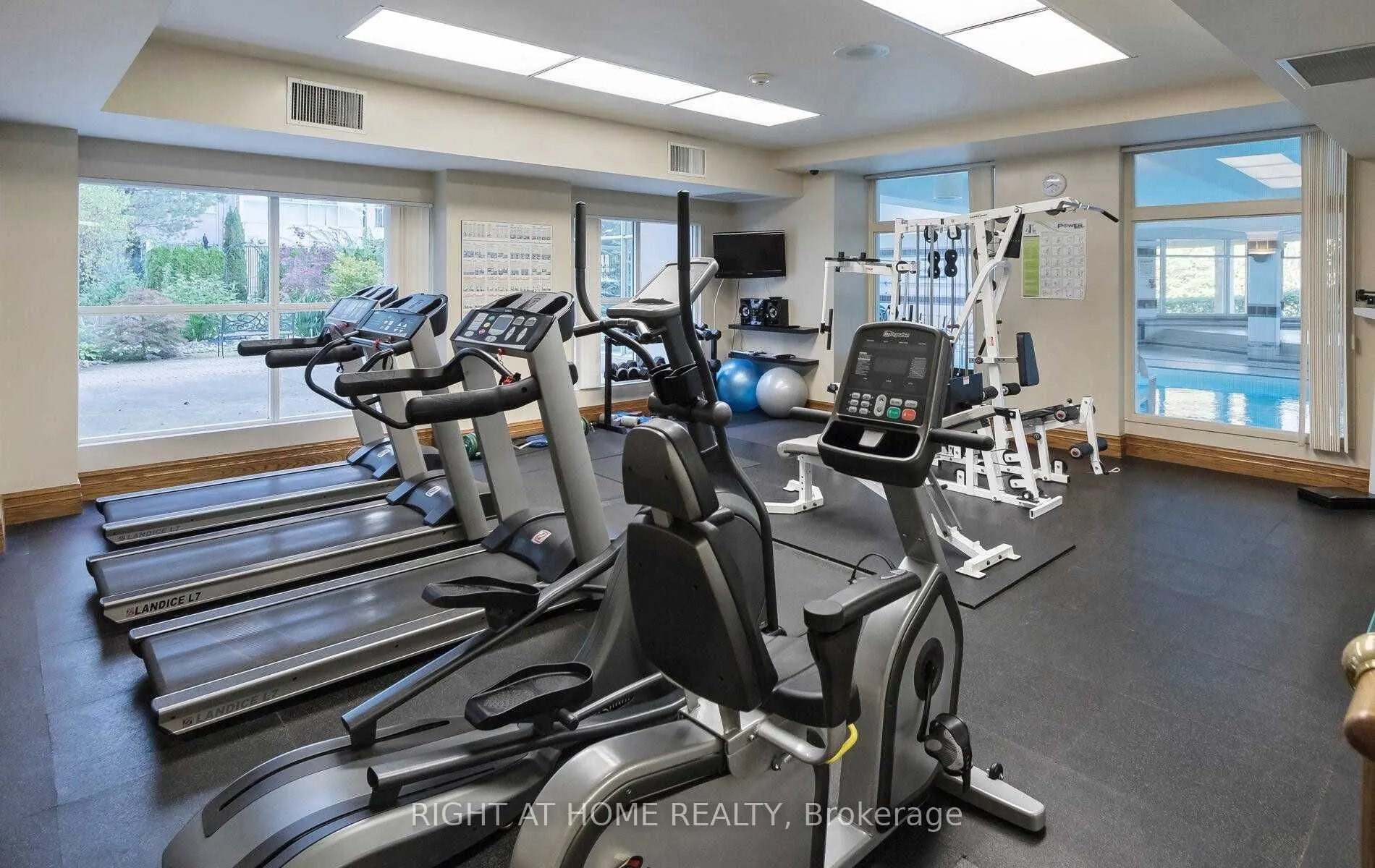 18 Concorde Place, #601