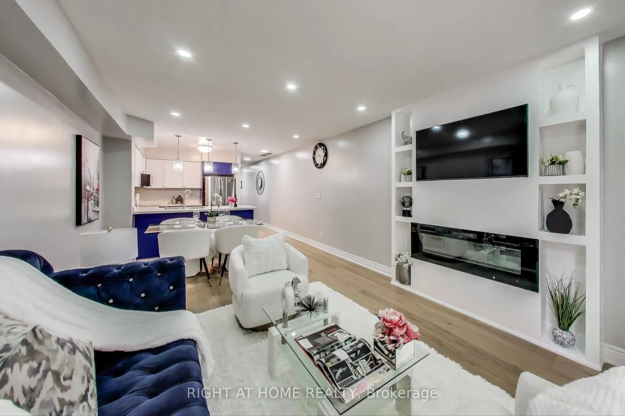 45 Cedarcroft Boulevard, #7