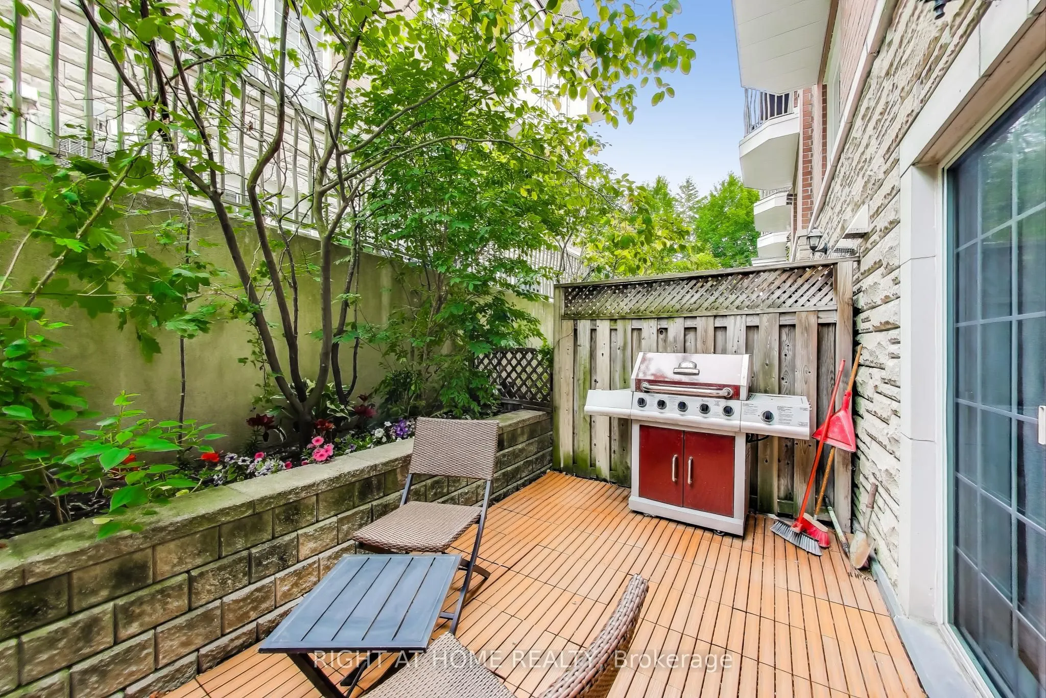 45 Cedarcroft Boulevard, #7