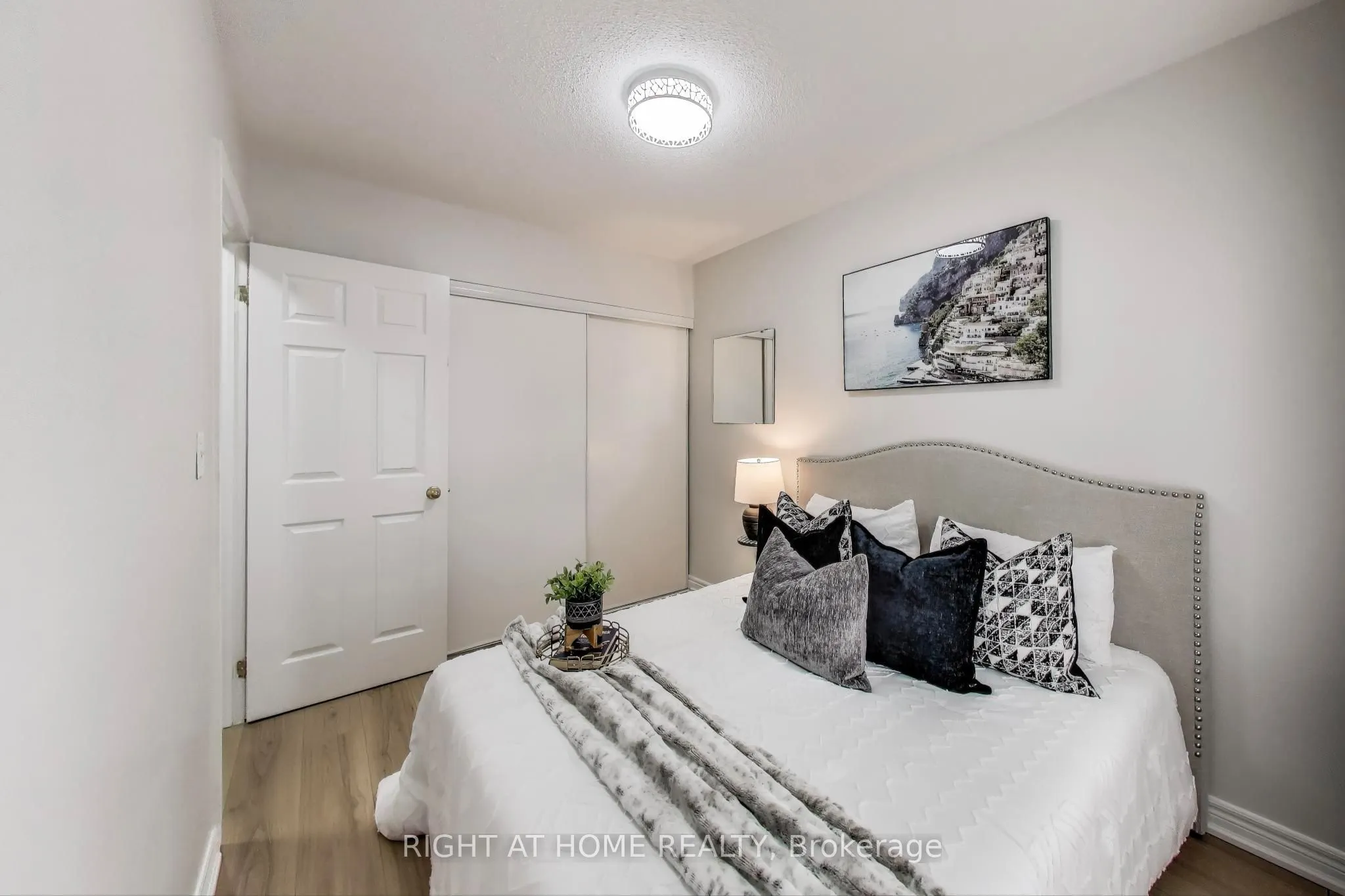 45 Cedarcroft Boulevard, #7