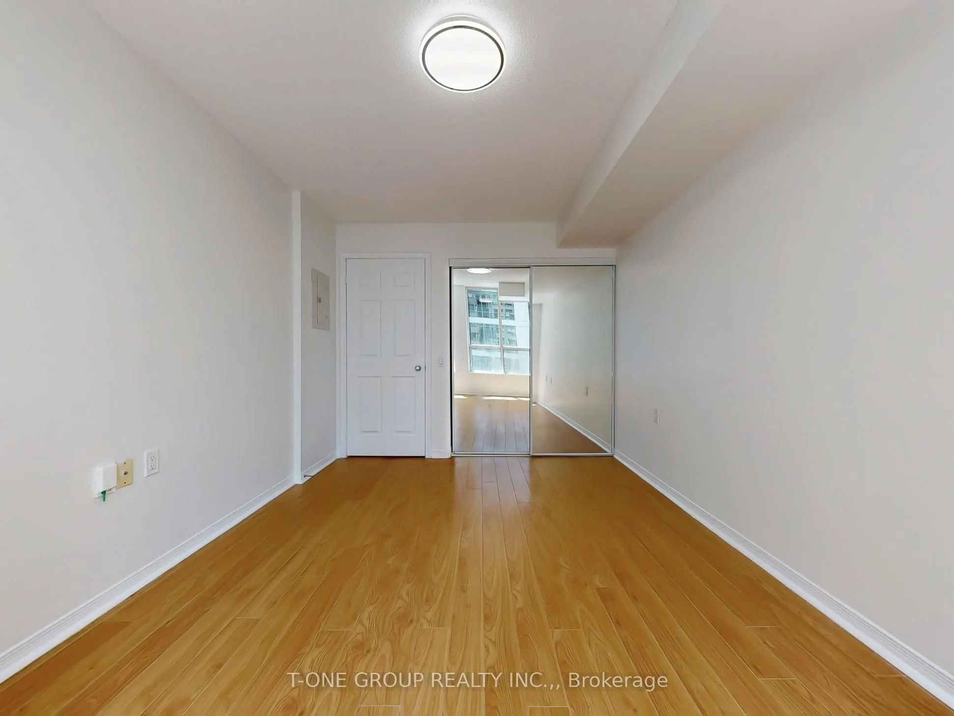 388 Bloor Street E, #1607