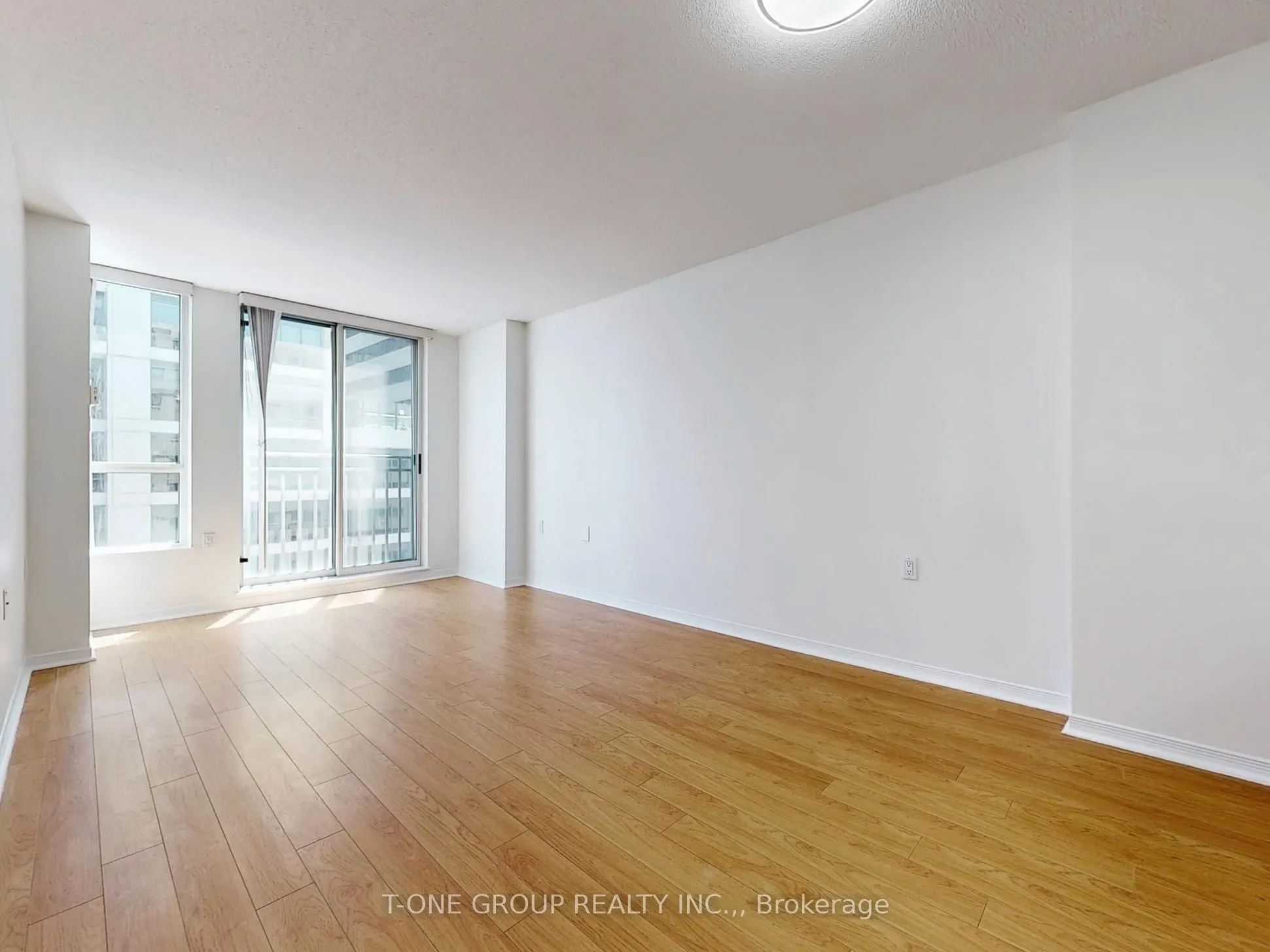 388 Bloor Street E, #1607