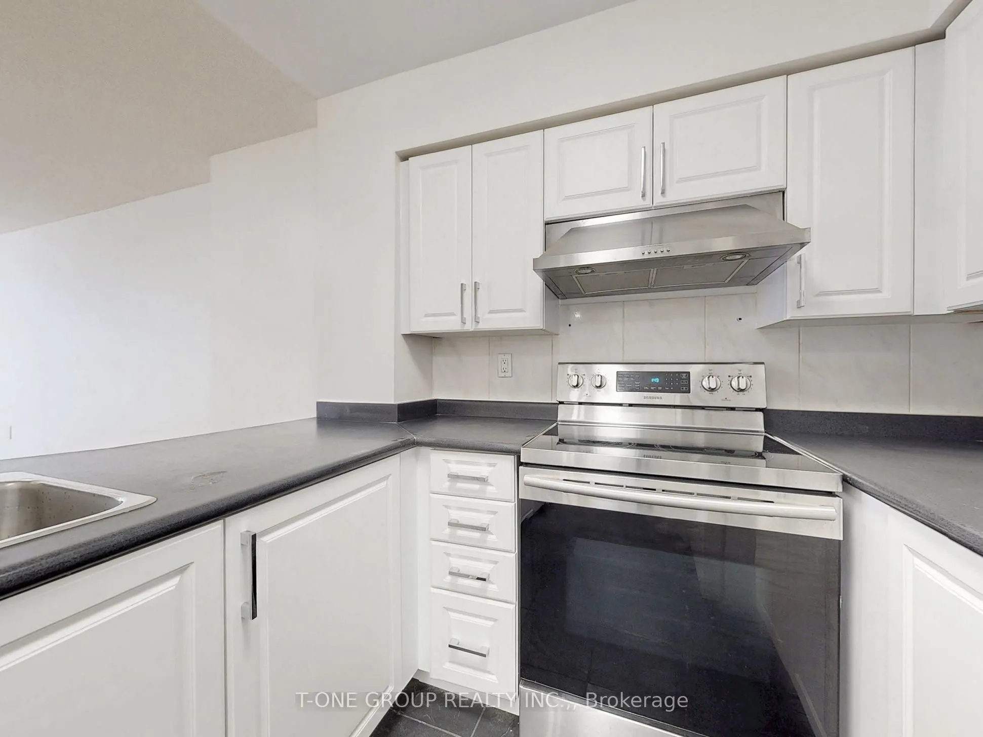 388 Bloor Street E, #1607