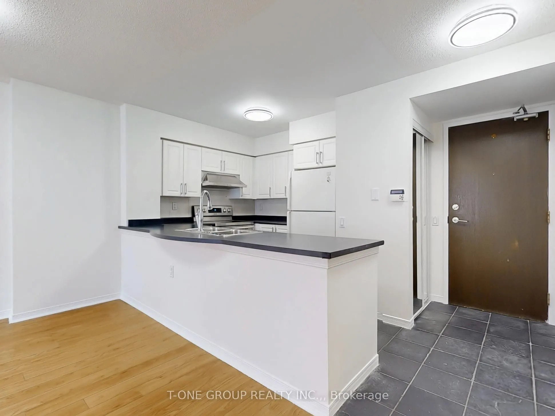 388 Bloor Street E, #1607