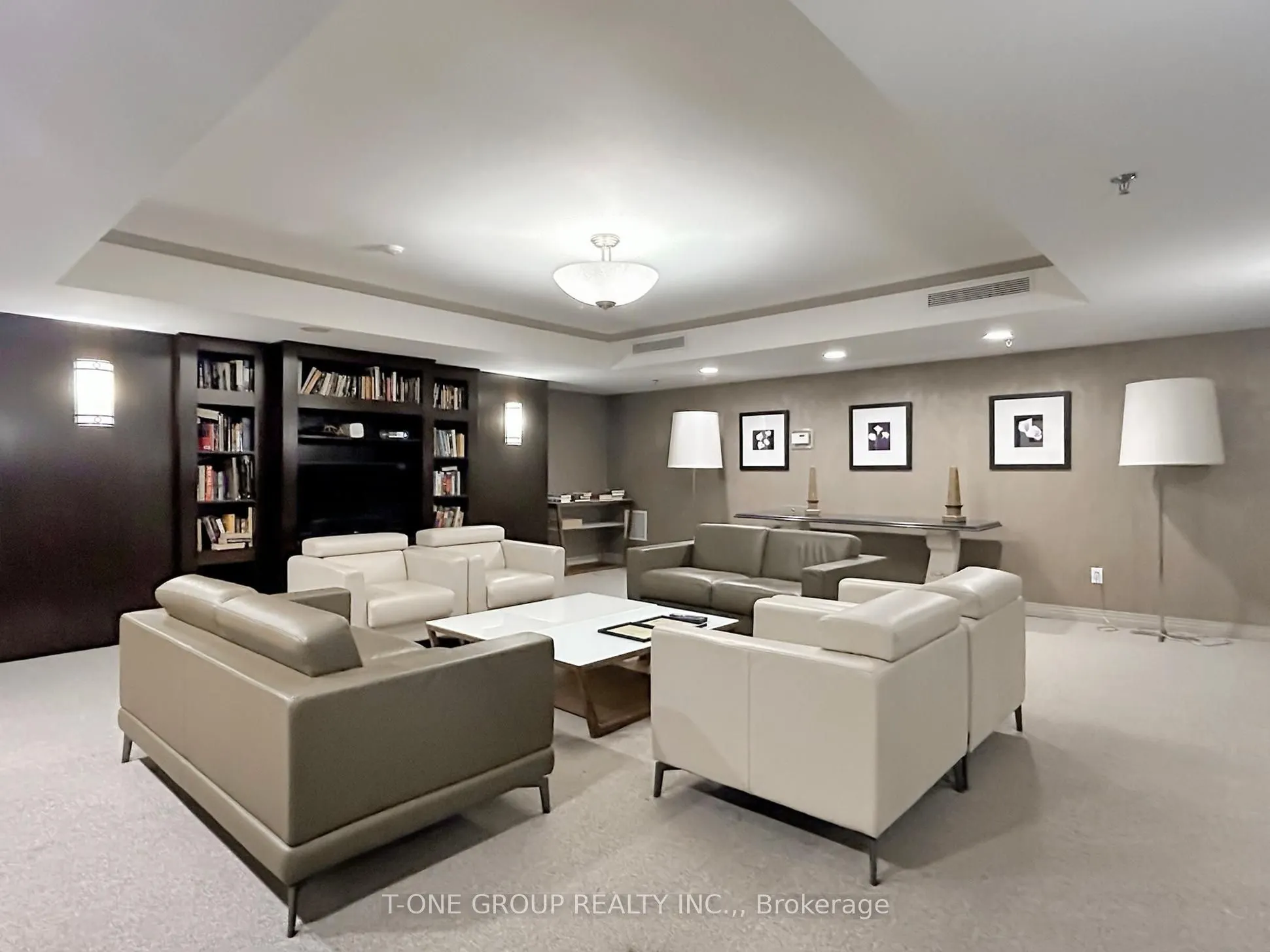 388 Bloor Street E, #1607