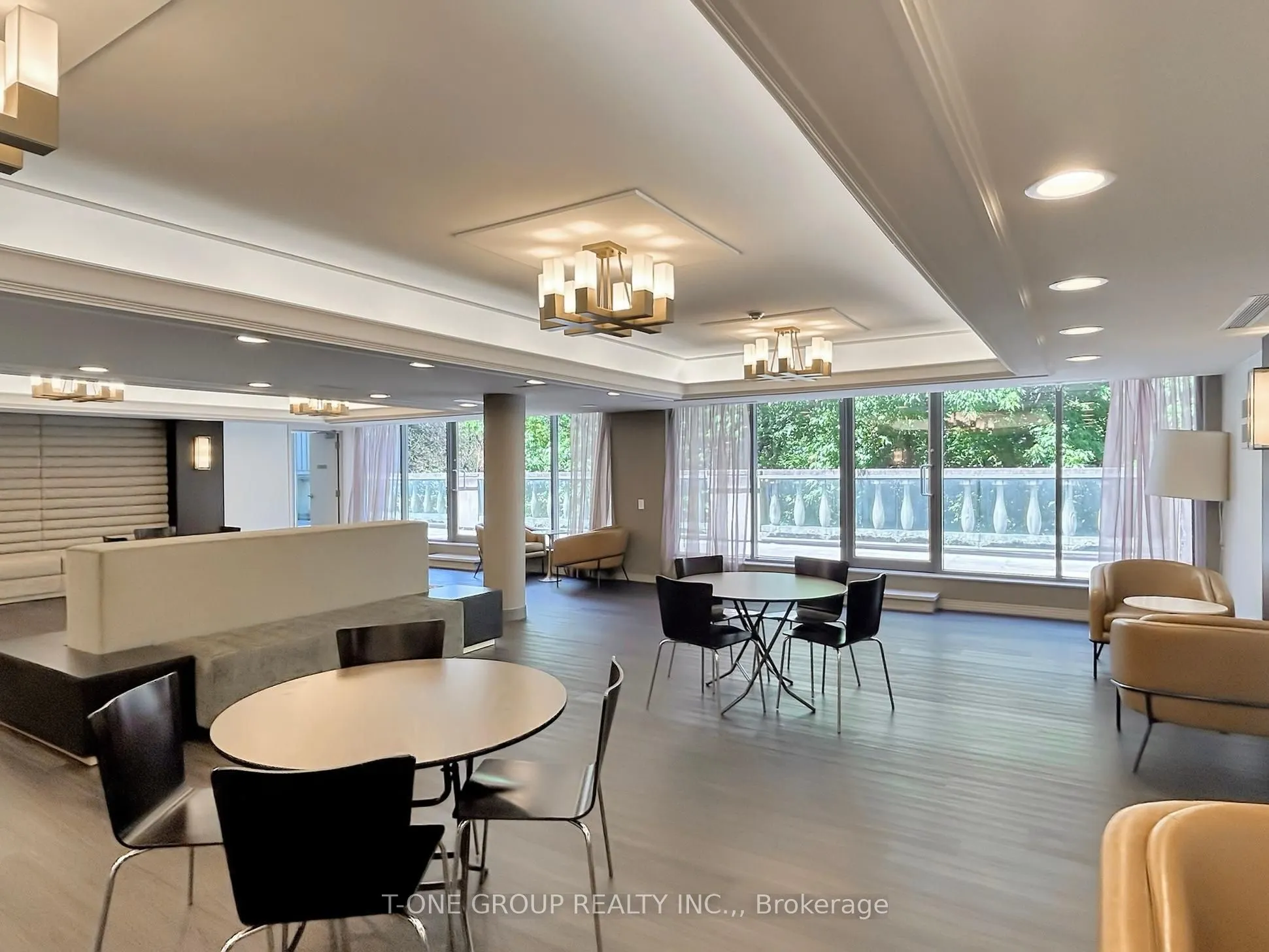 388 Bloor Street E, #1607