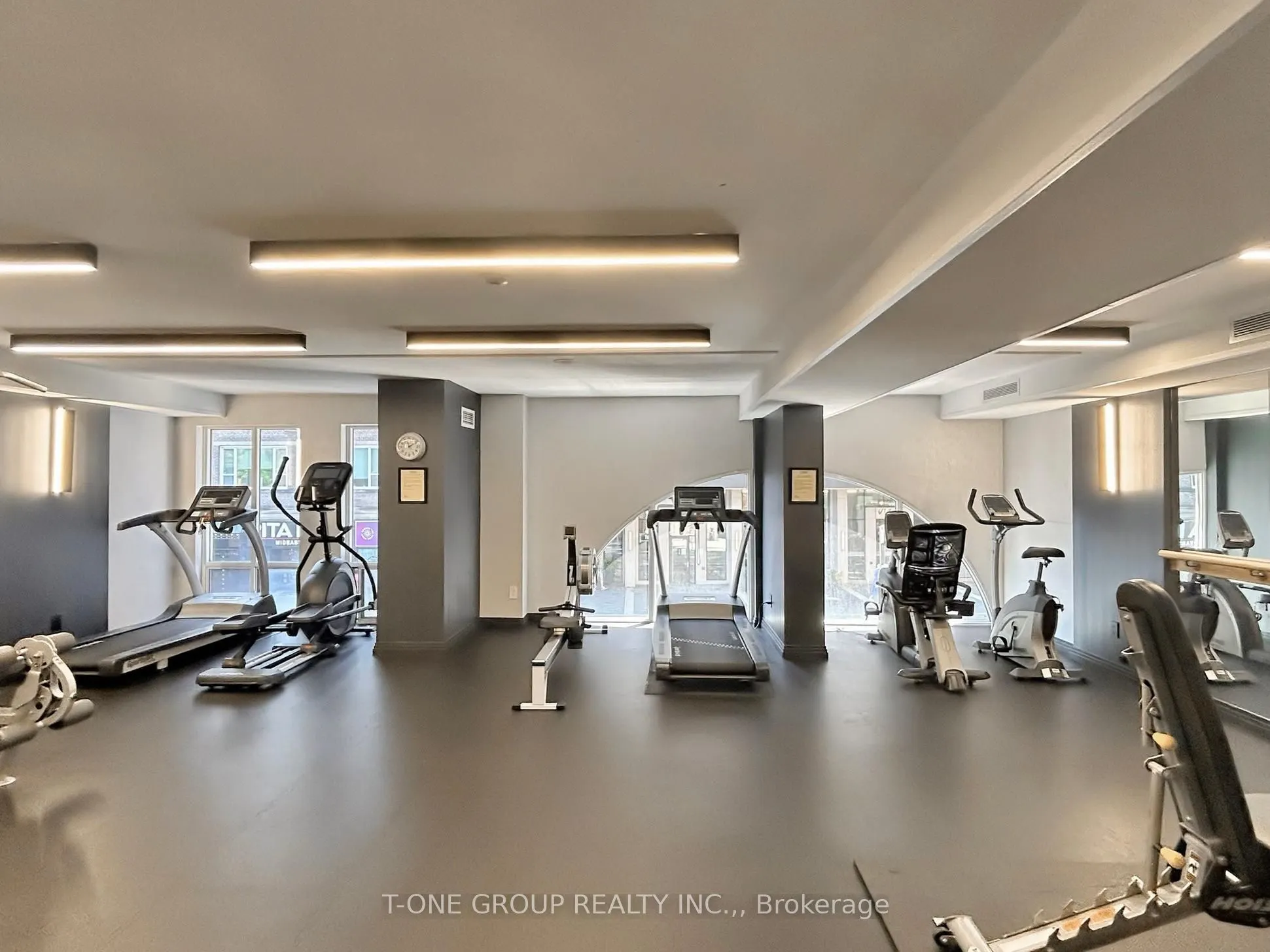388 Bloor Street E, #1607