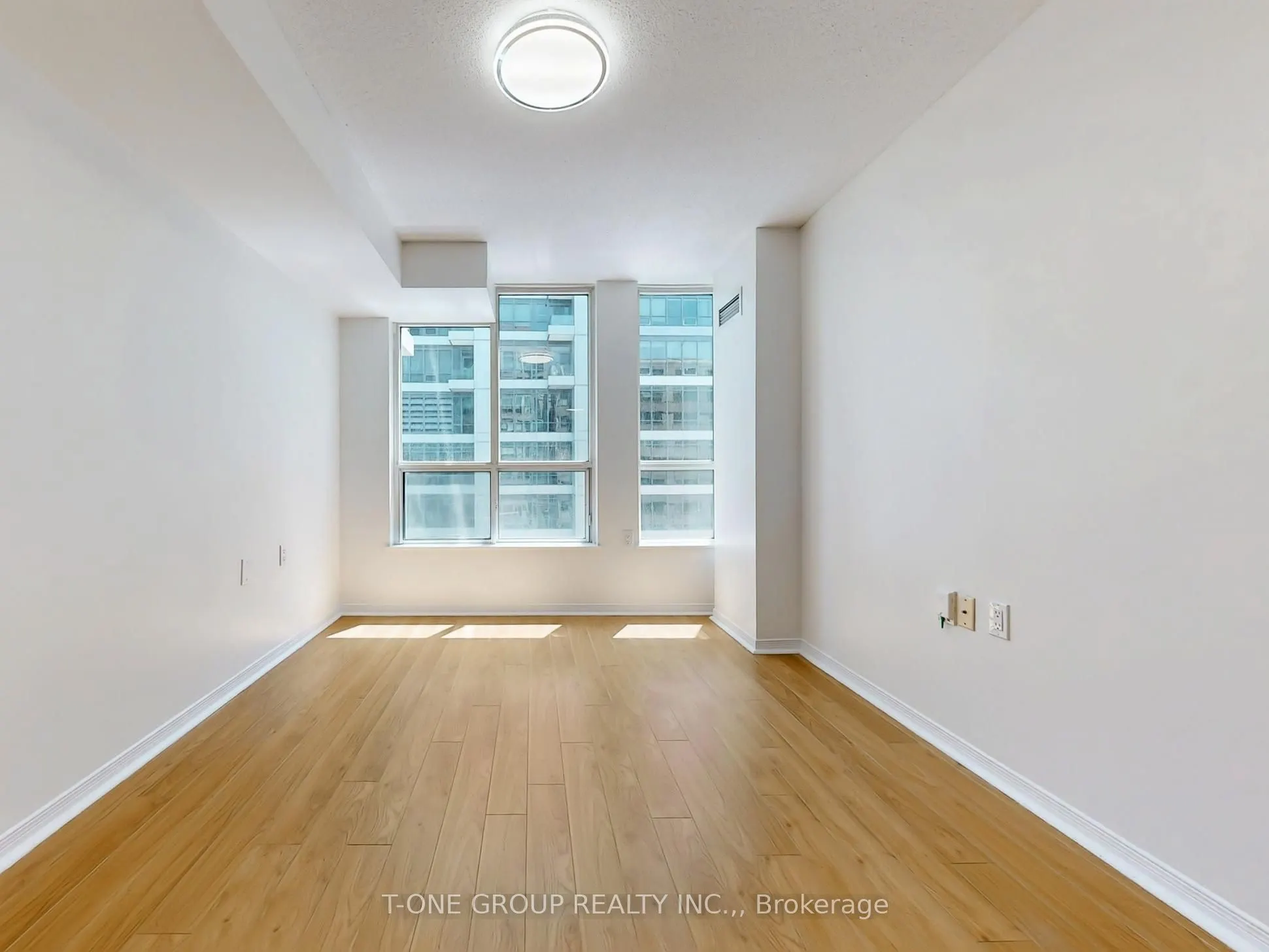 388 Bloor Street E, #1607