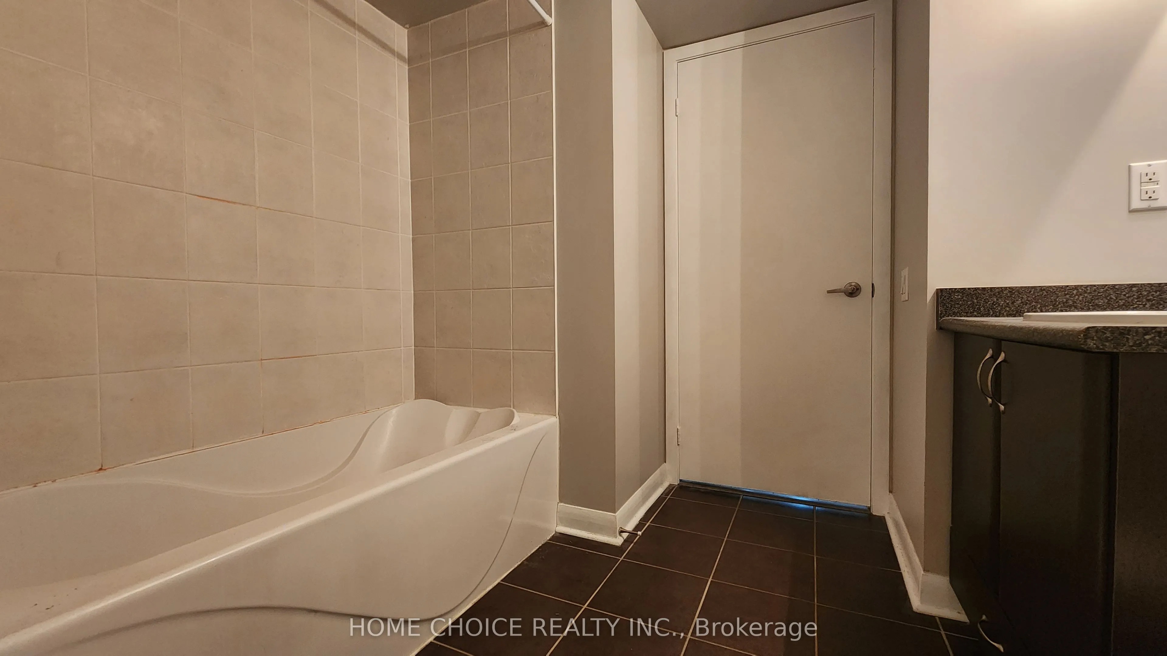 525 Wilson Avenue, #225