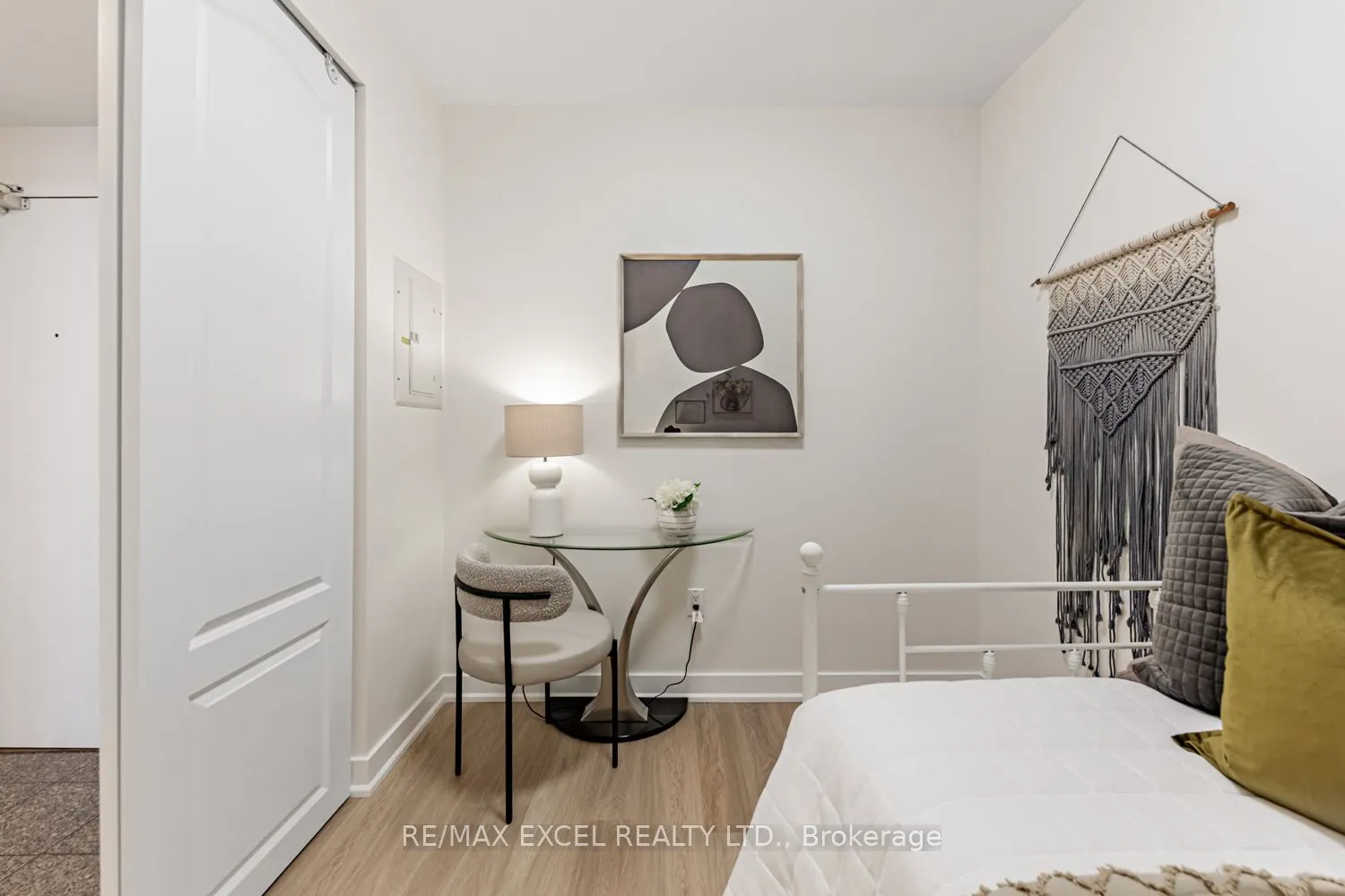 10 Navy Wharf Court, #3511