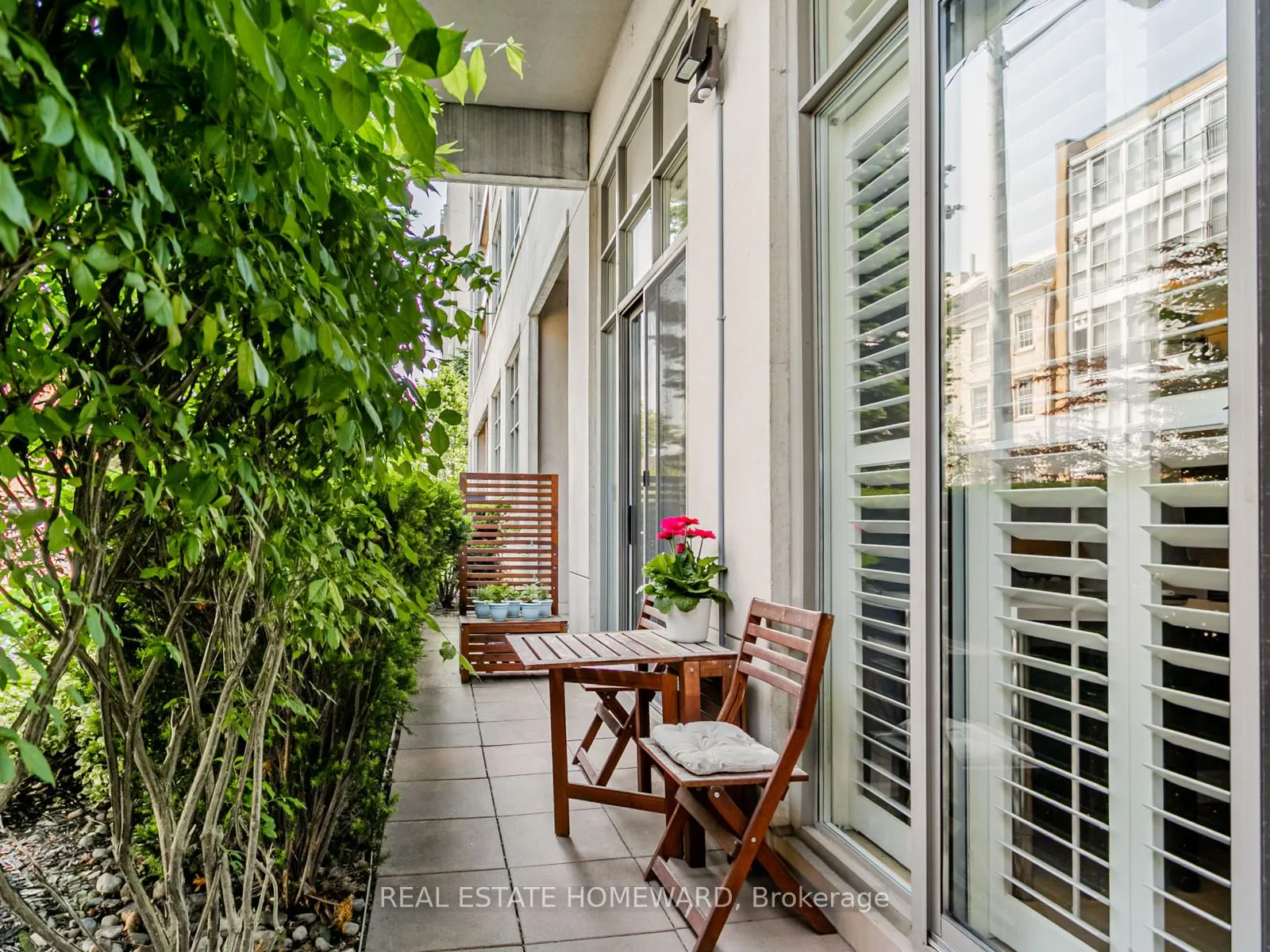 195 Merton Street, #108