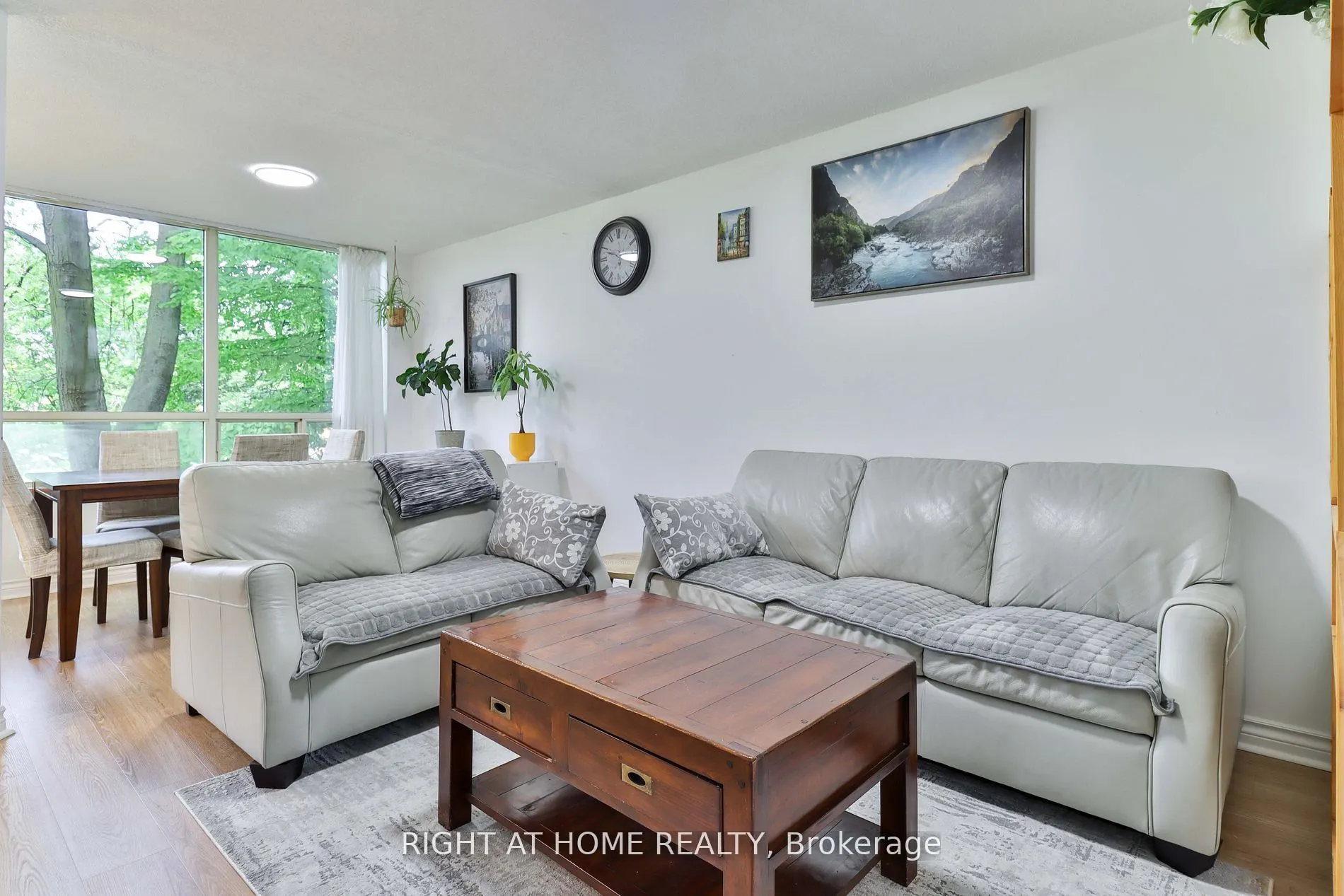 1210 Don Mills Road, #206