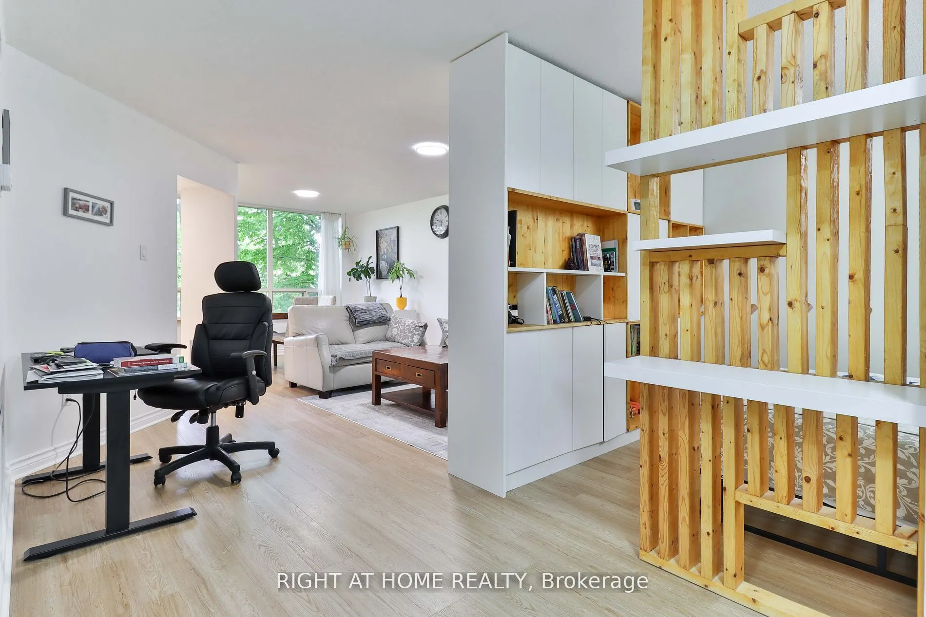1210 Don Mills Road, #206