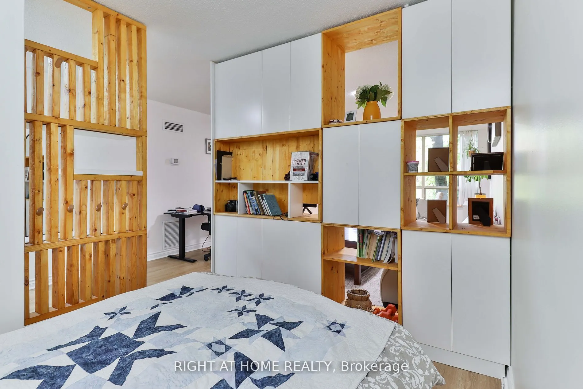 1210 Don Mills Road, #206