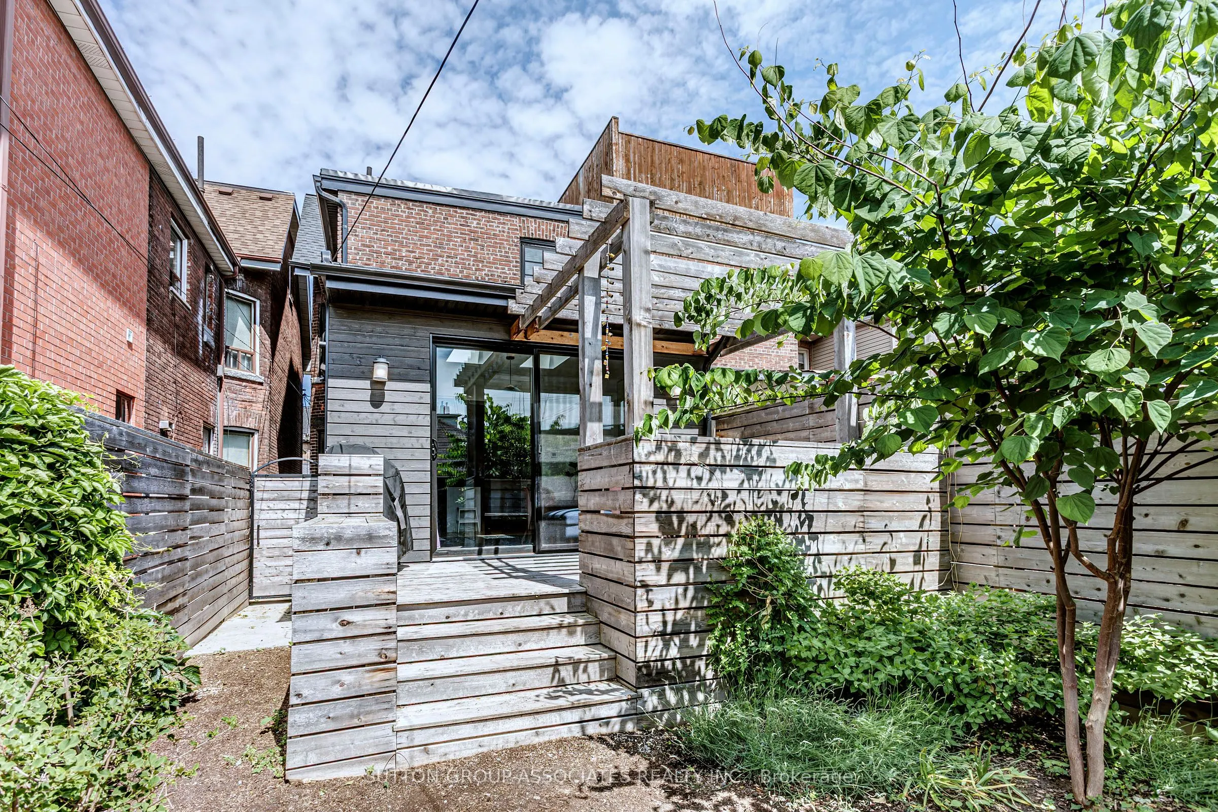 214 grace Street