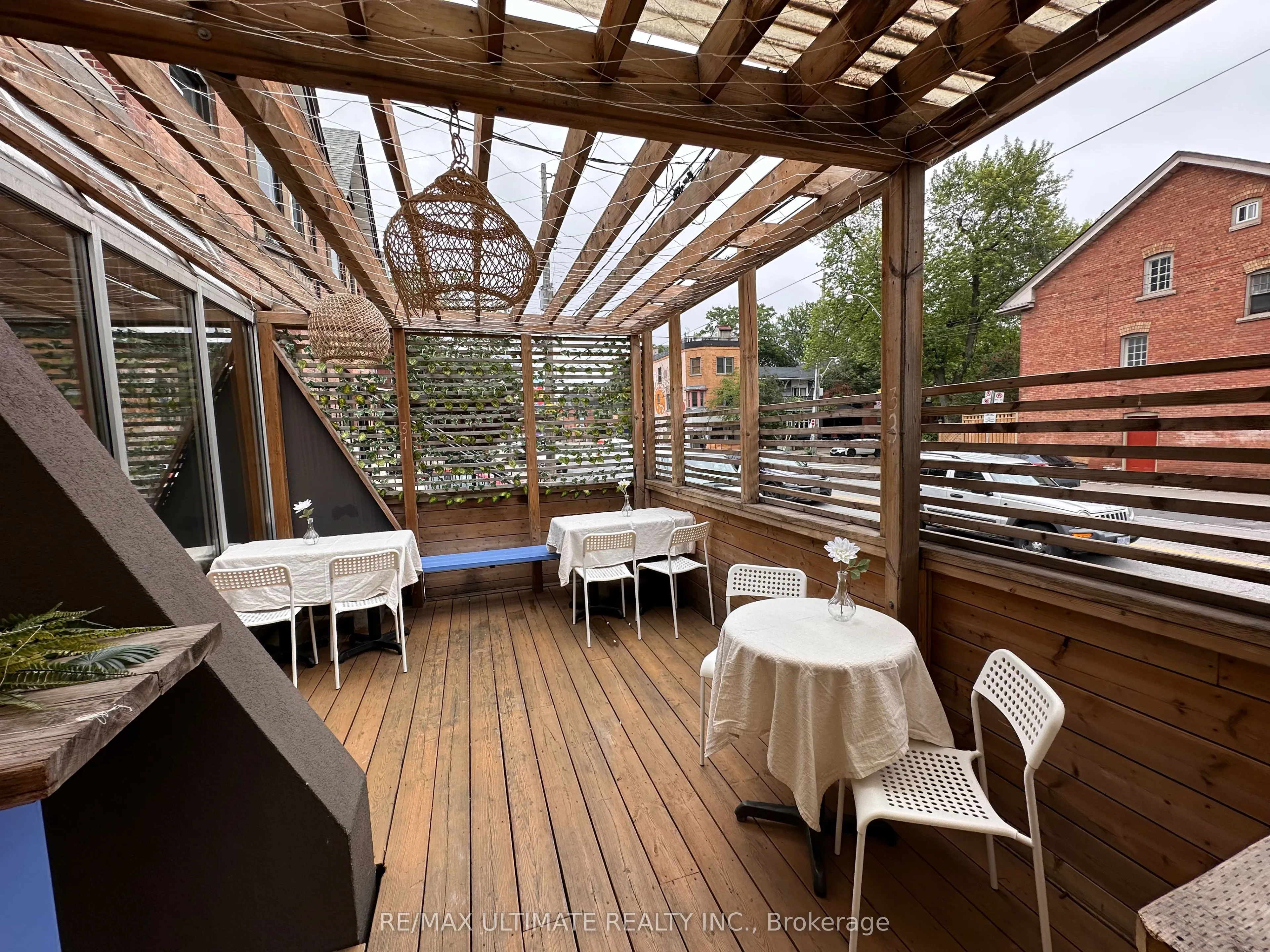 252 Dupont Street