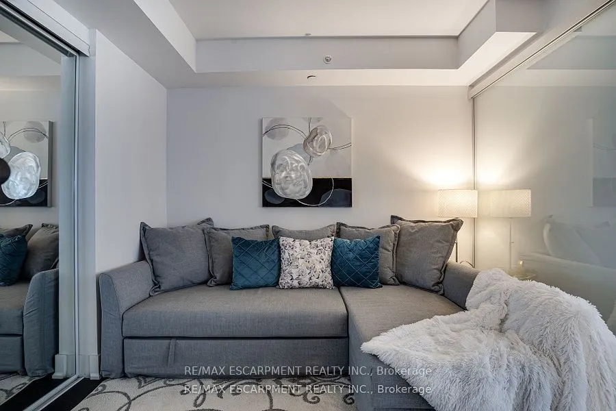 955 Bay Street #1809
