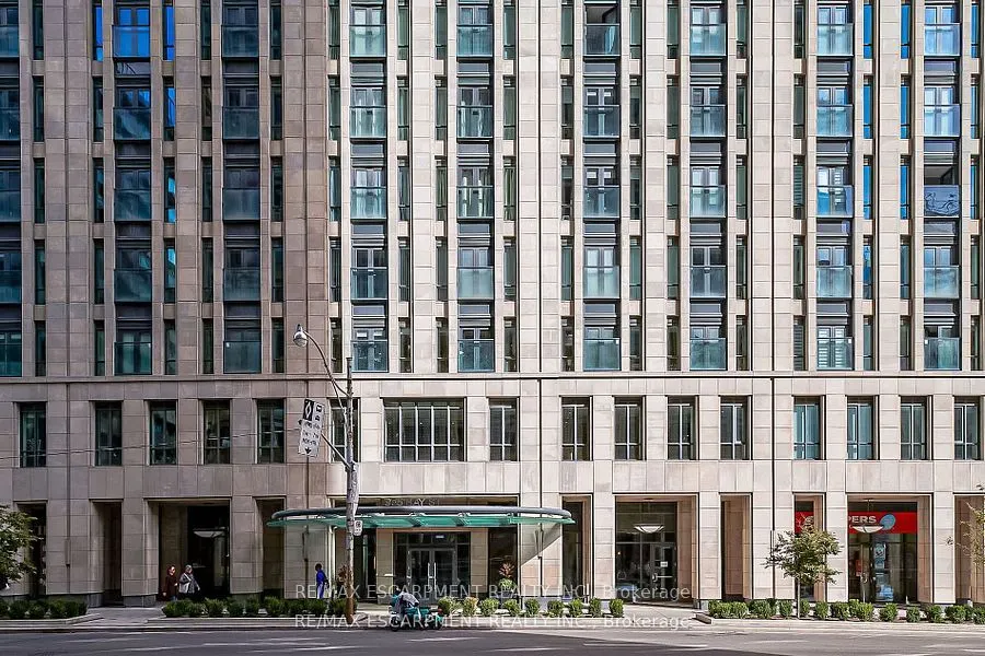955 Bay Street #1809