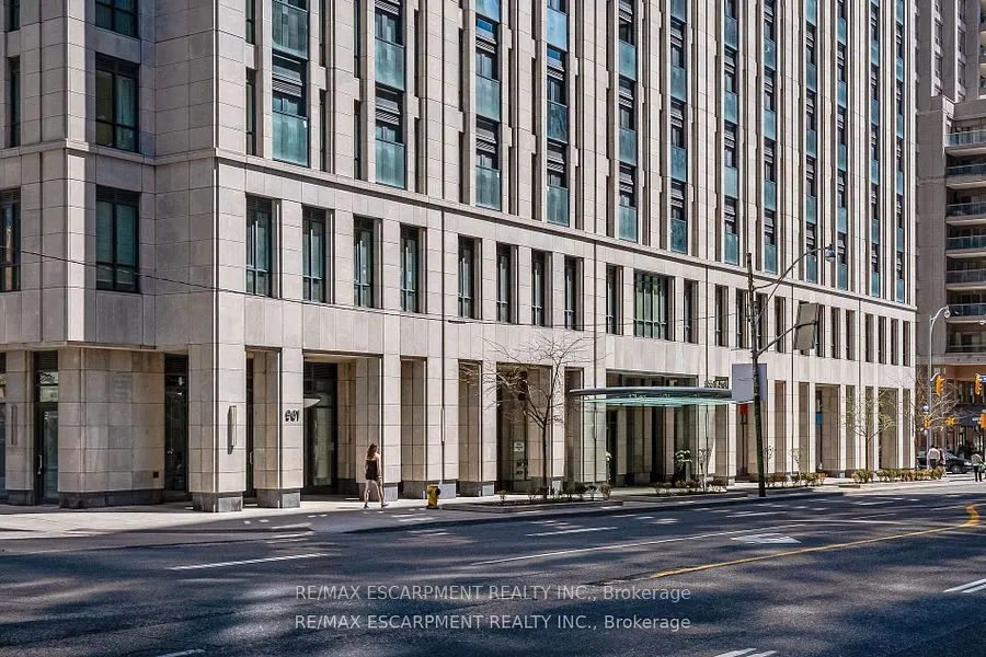 955 Bay Street #1809