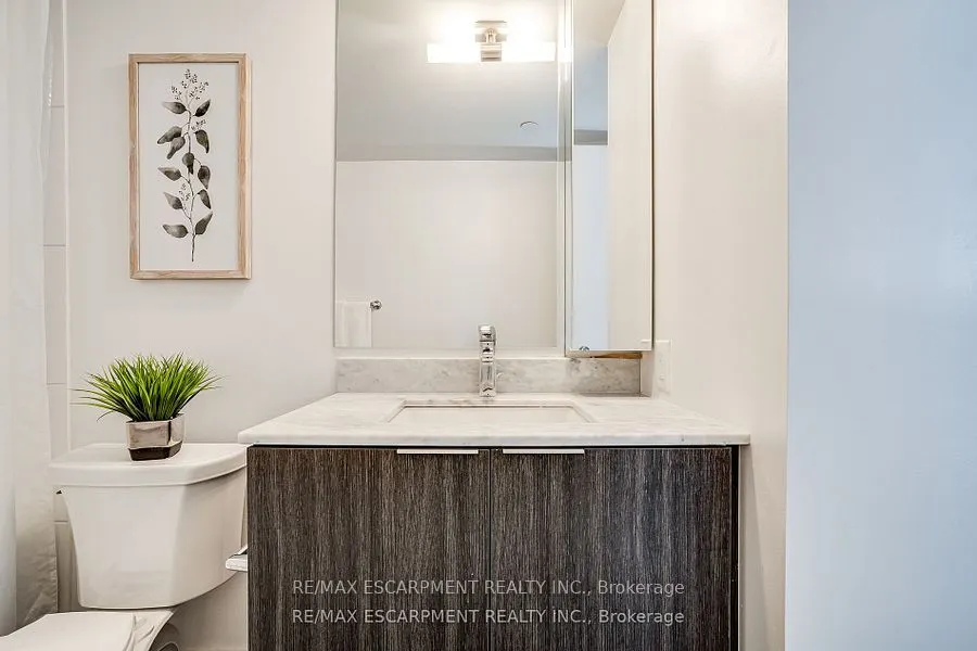 955 Bay Street #1809