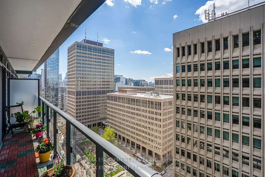 955 Bay Street #1809