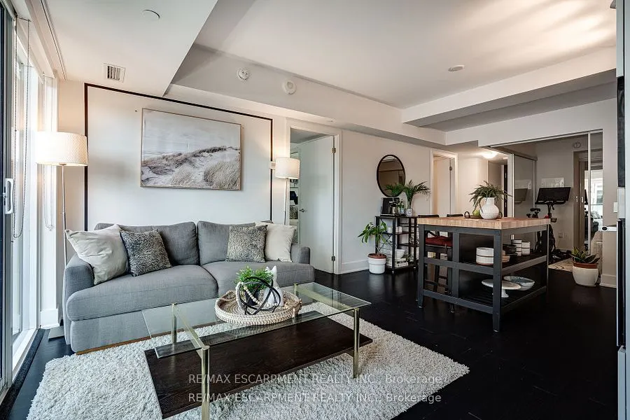 955 Bay Street #1809