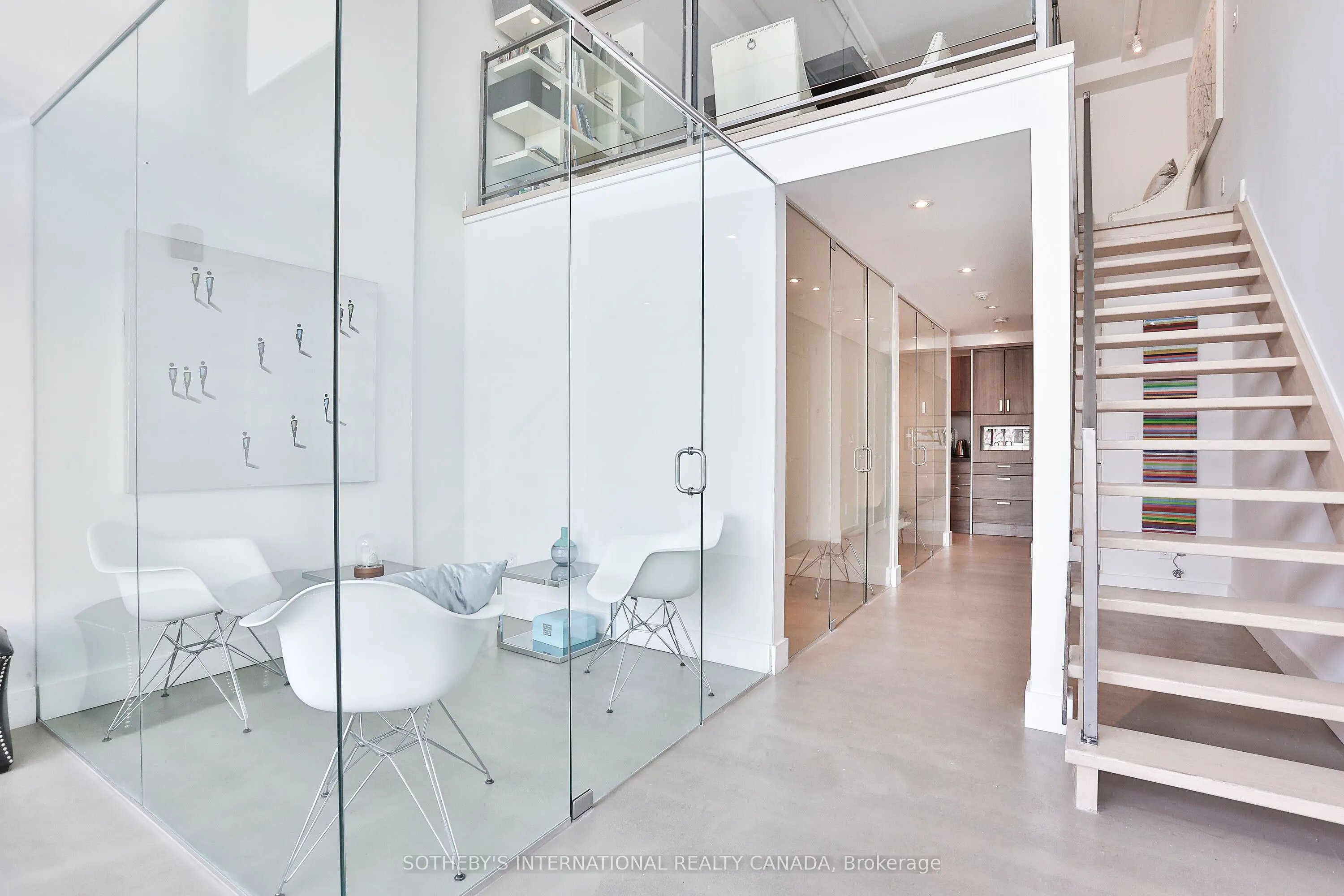 483 Dupont Street, #103