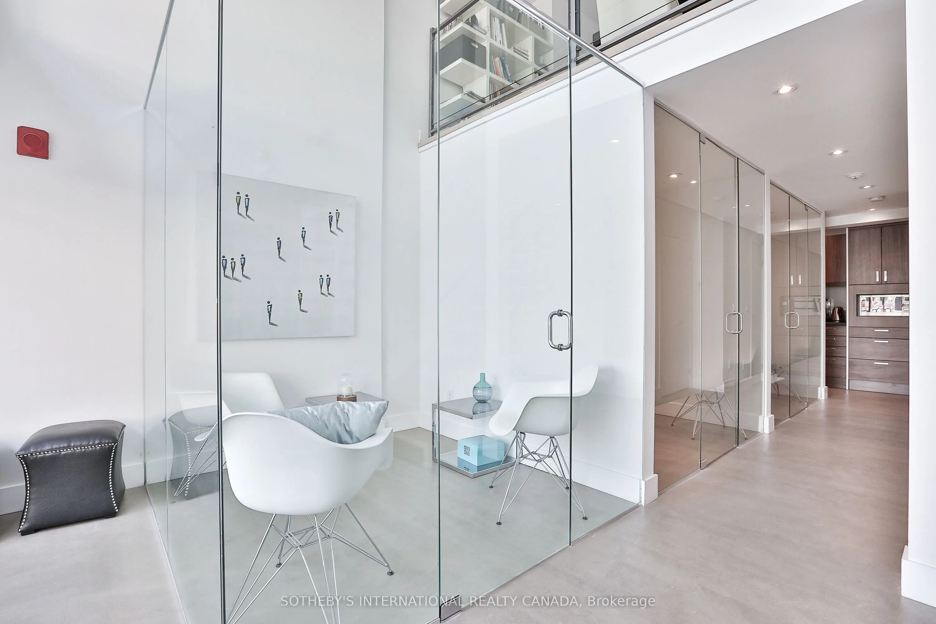 483 Dupont Street, #103
