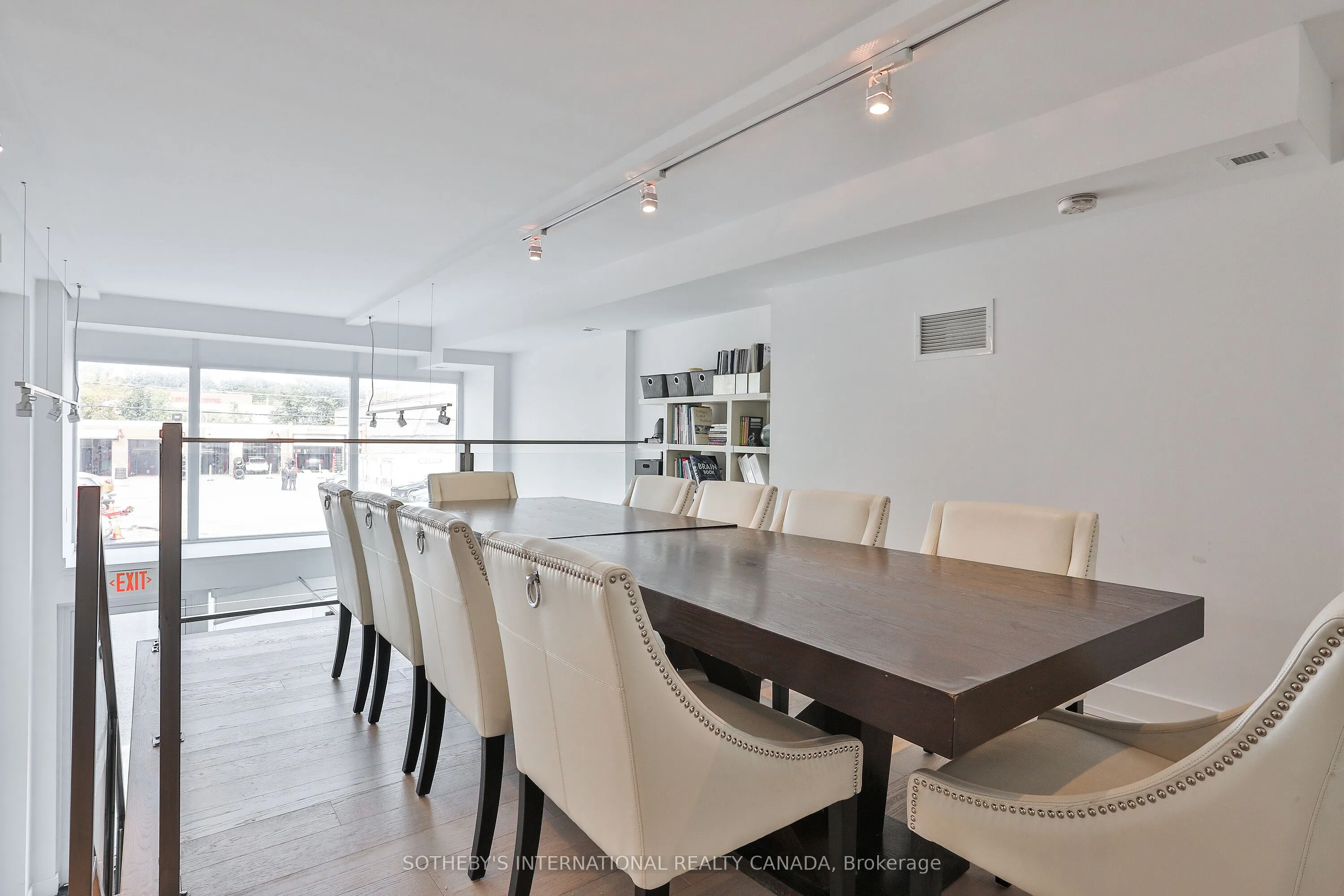 483 Dupont Street, #103