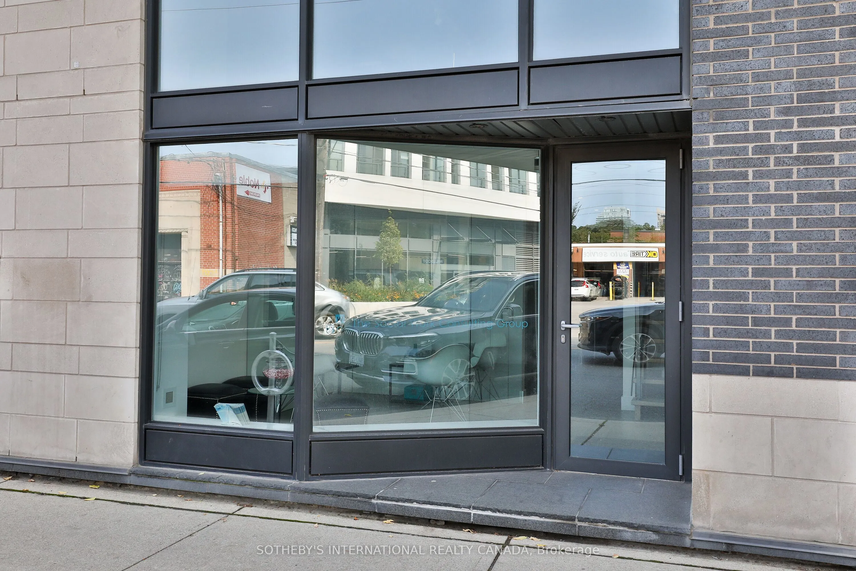 483 Dupont Street, #103