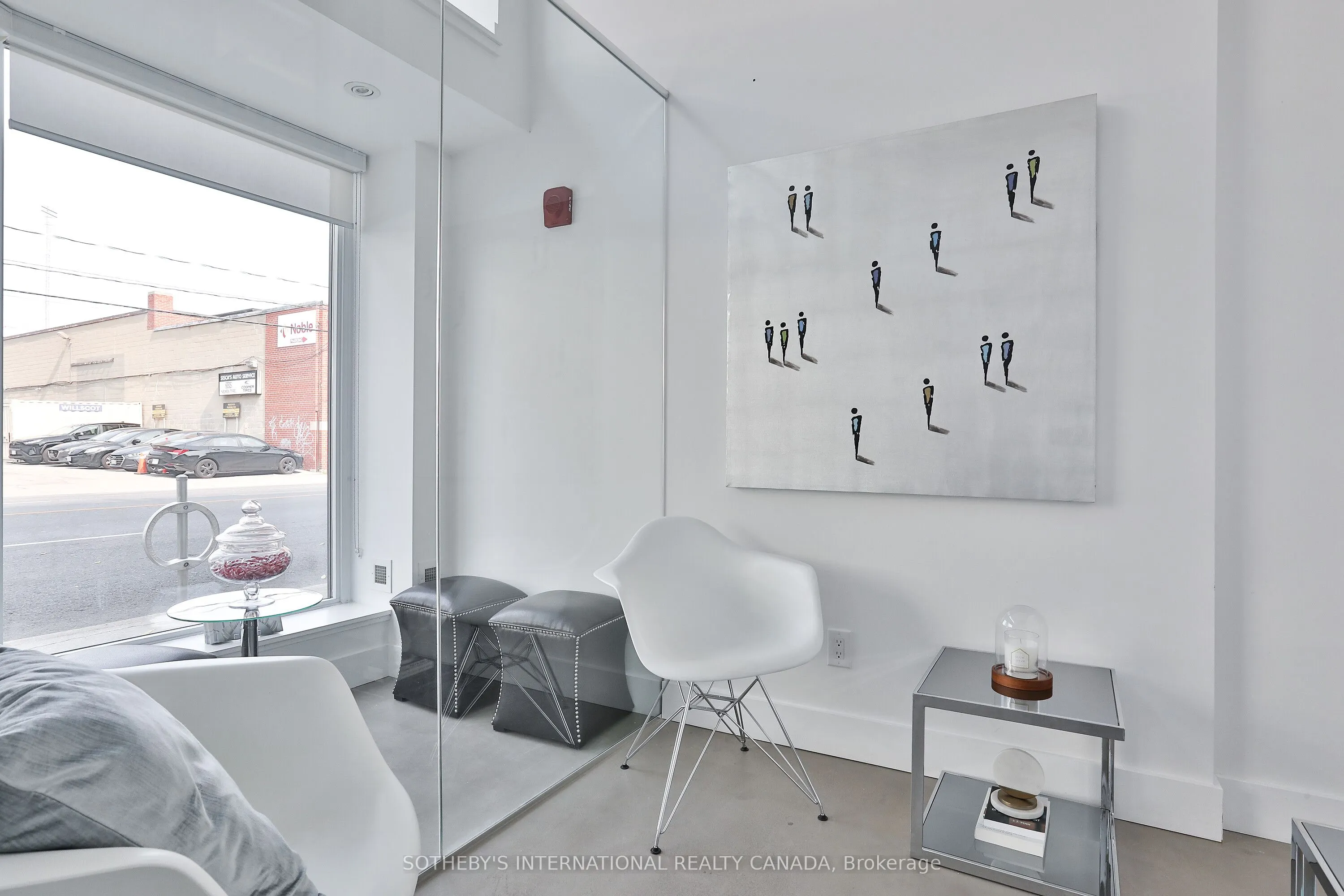 483 Dupont Street, #103
