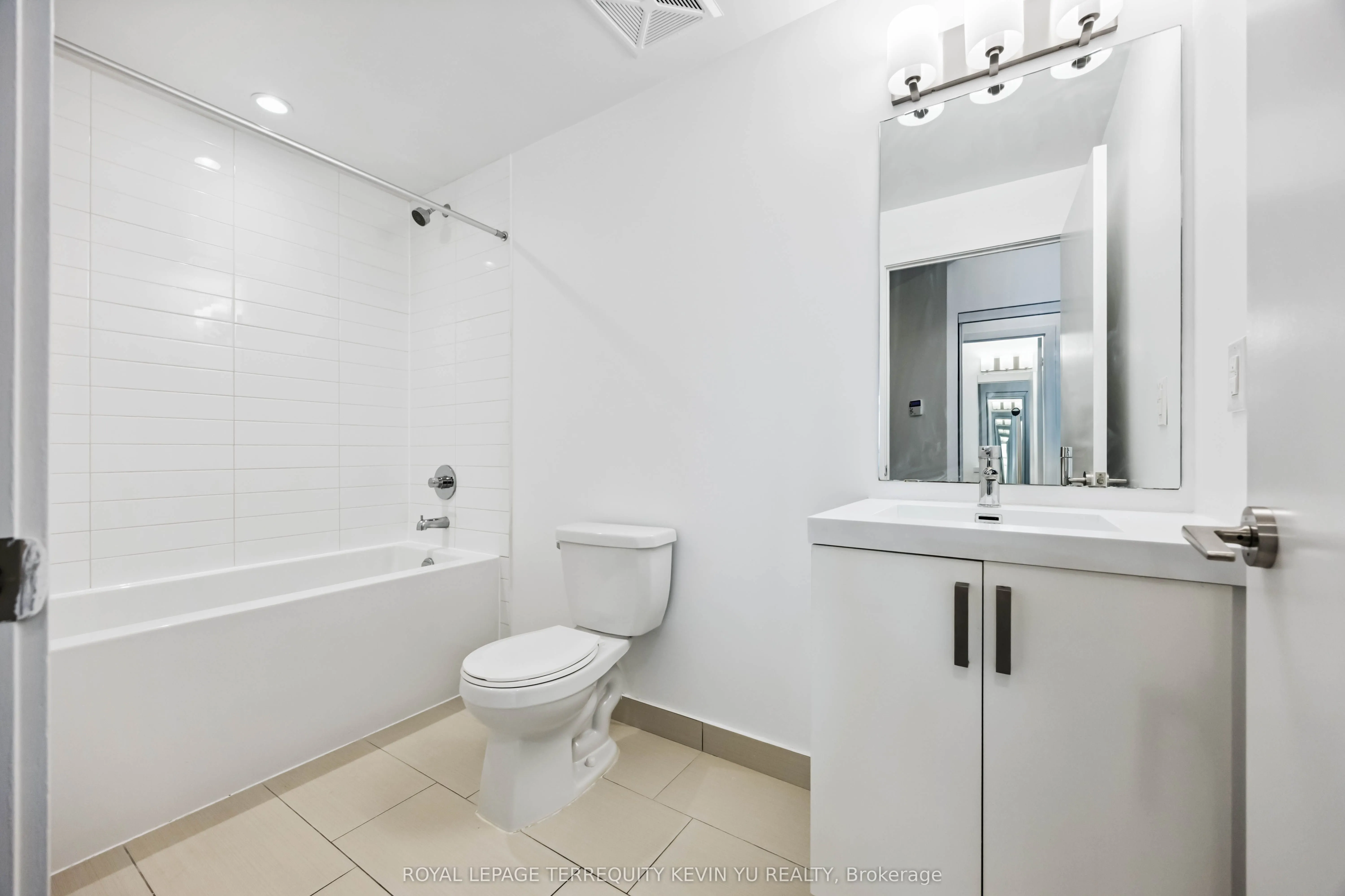 1603 Eglinton Avenue W, #311