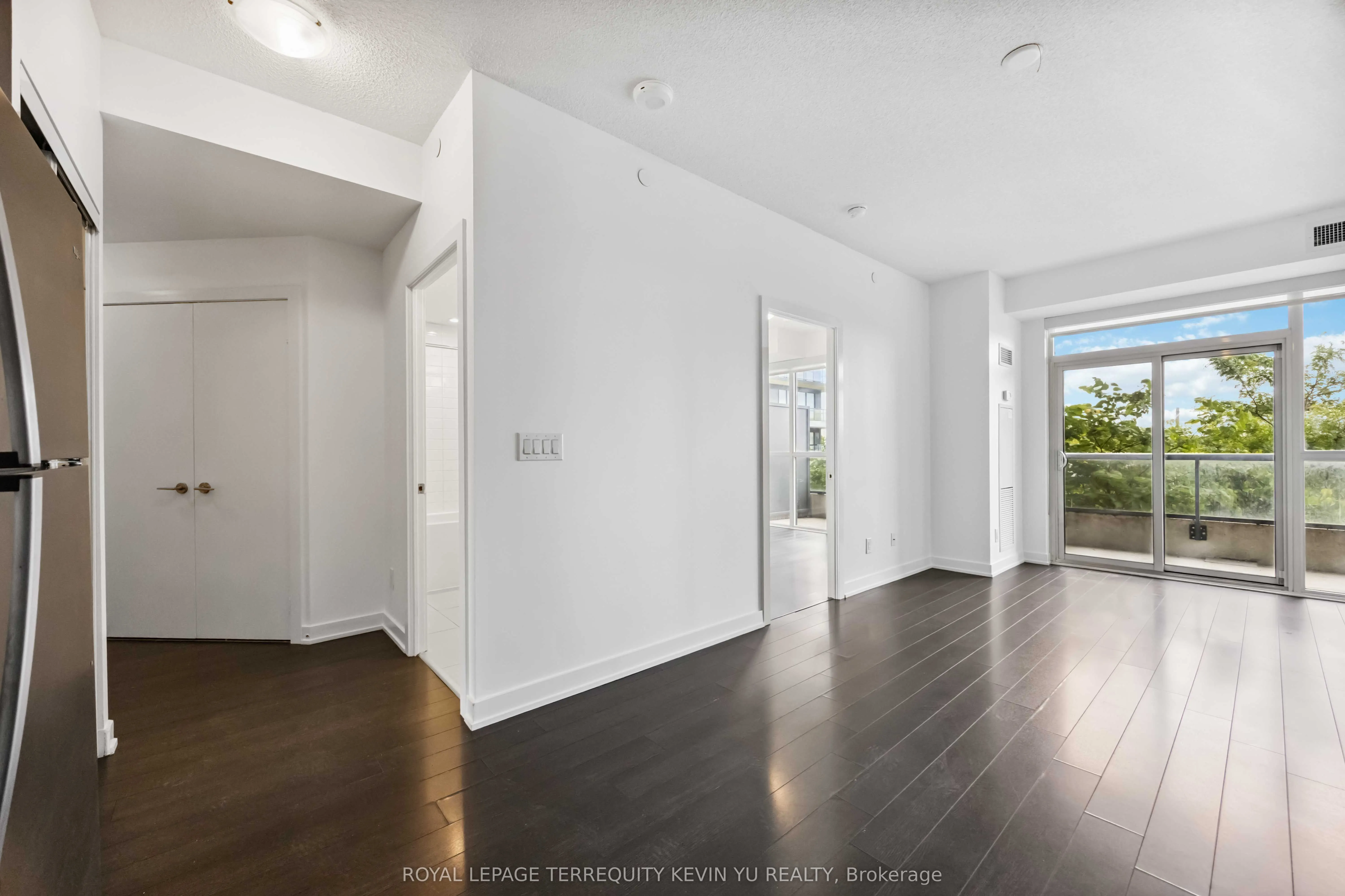 1603 Eglinton Avenue W, #311