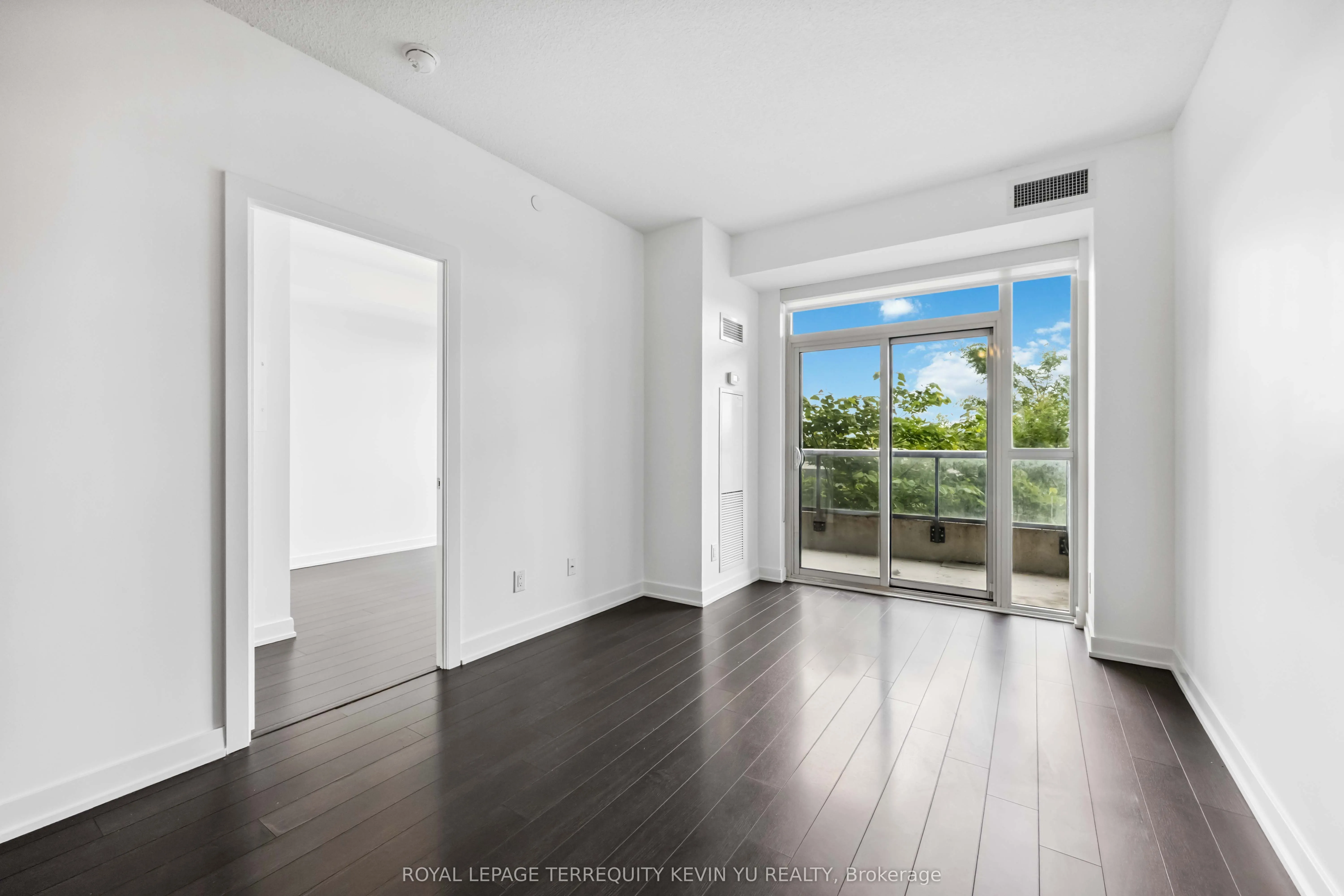 1603 Eglinton Avenue W, #311