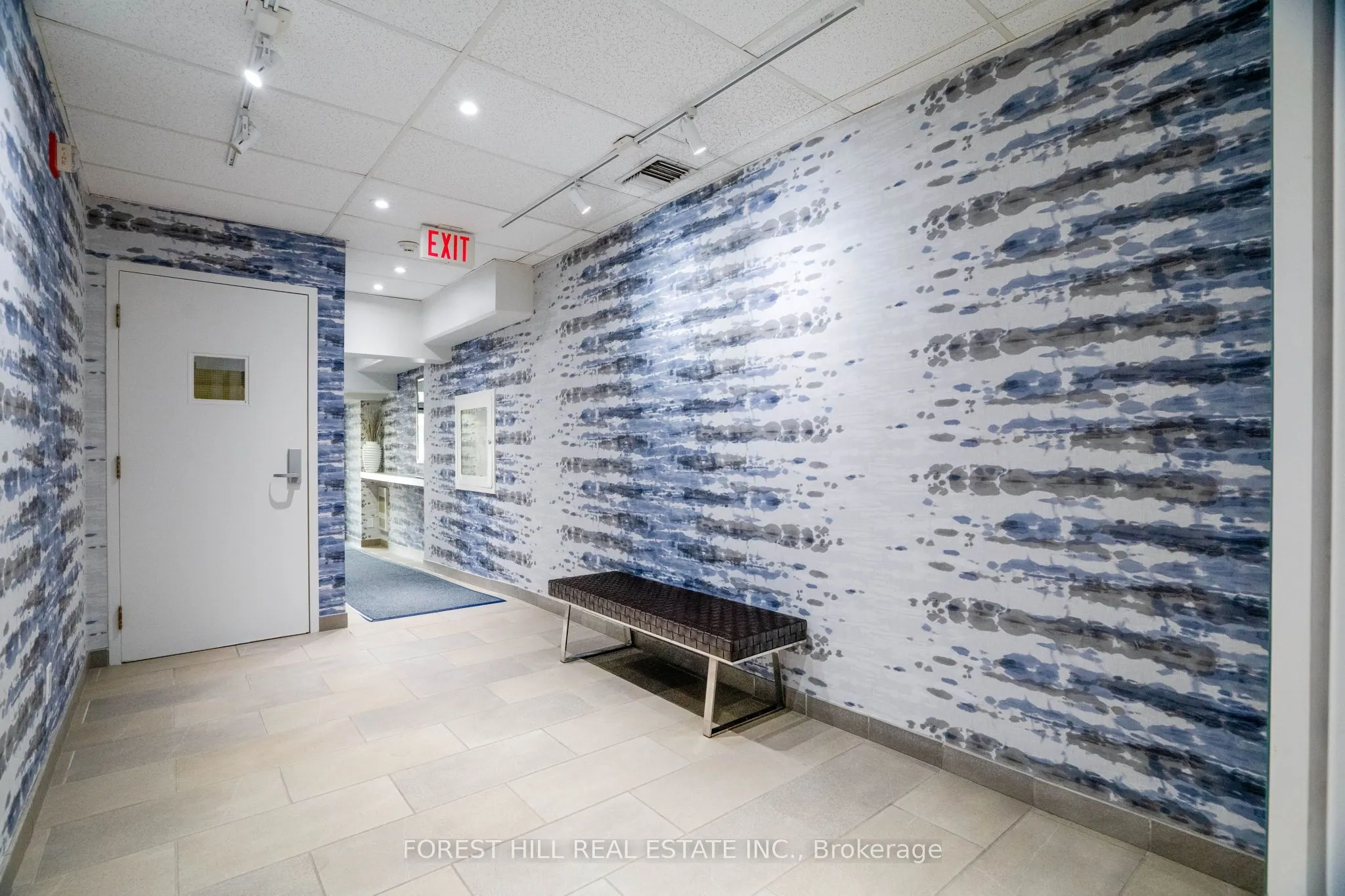1174 Yonge Street, #203