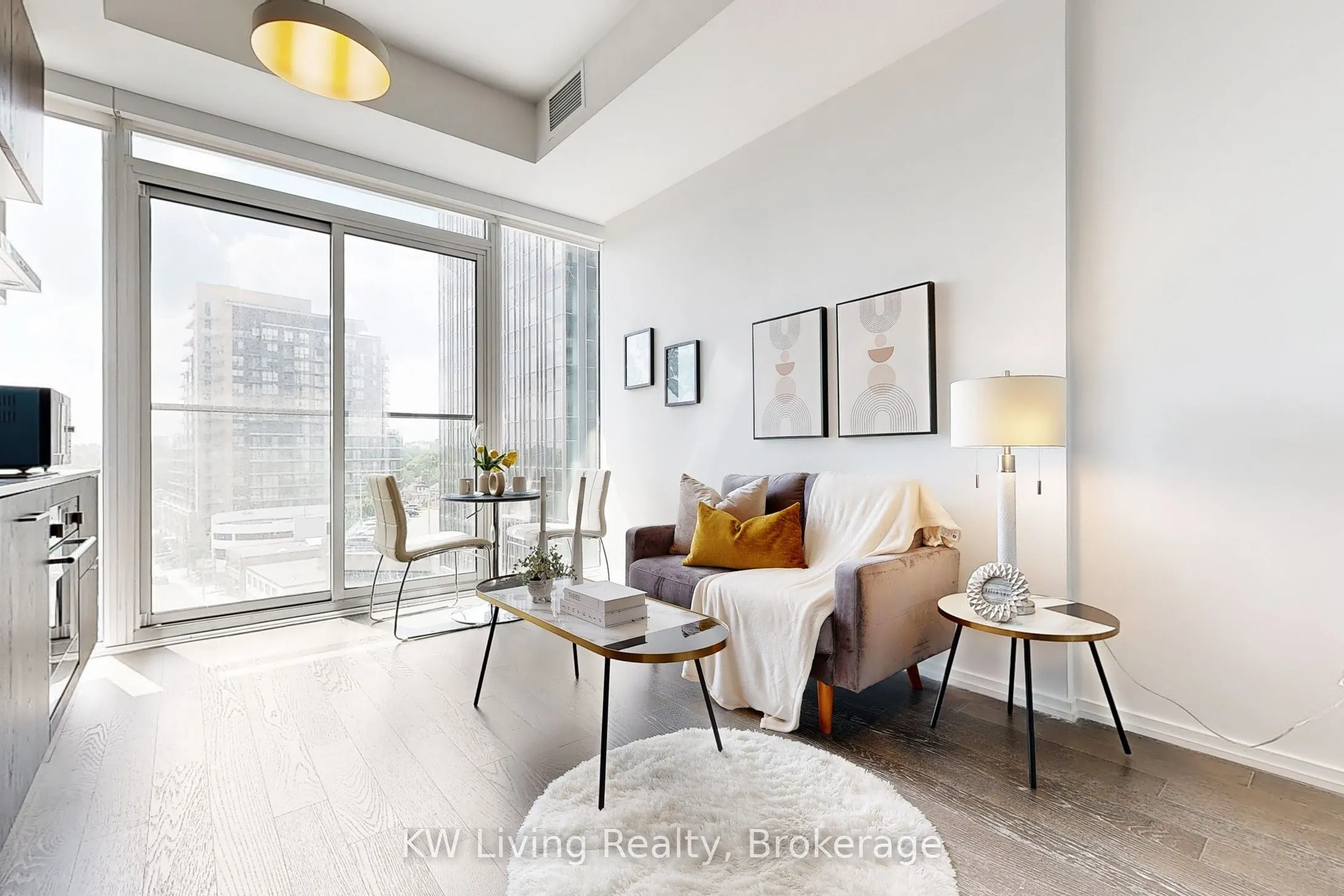 5 Soudan Avenue, #917