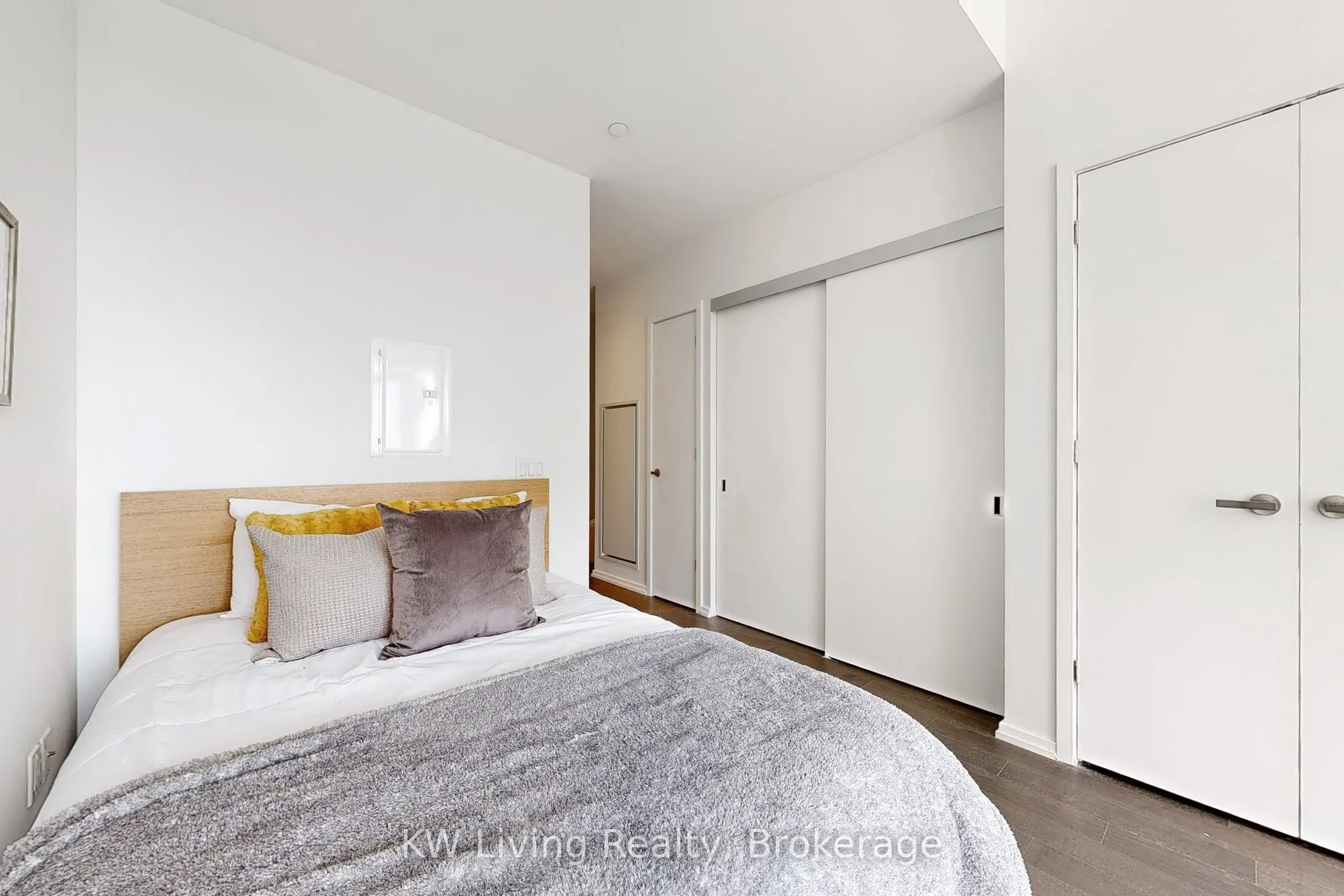 5 Soudan Avenue, #917