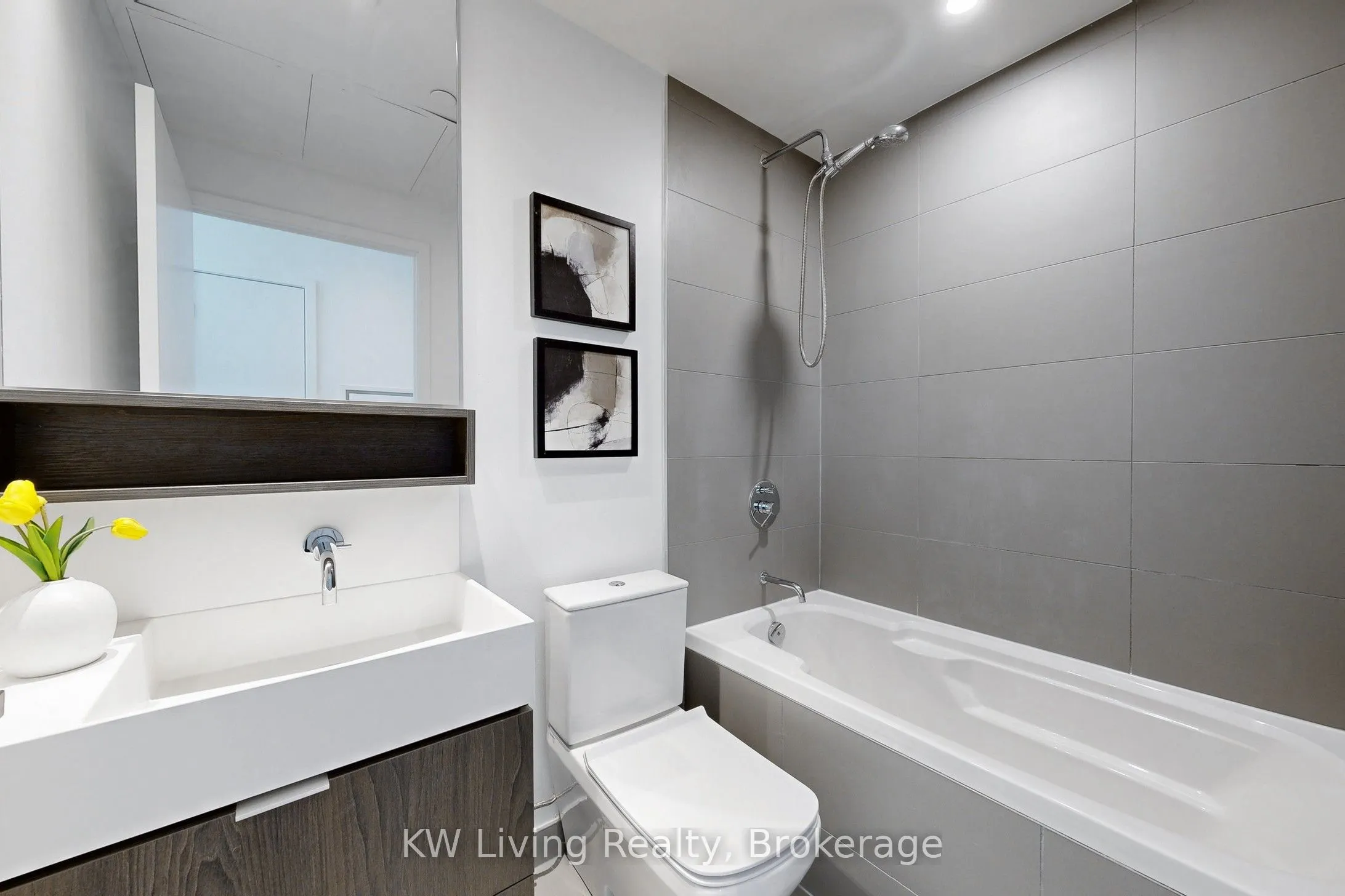5 Soudan Avenue, #917