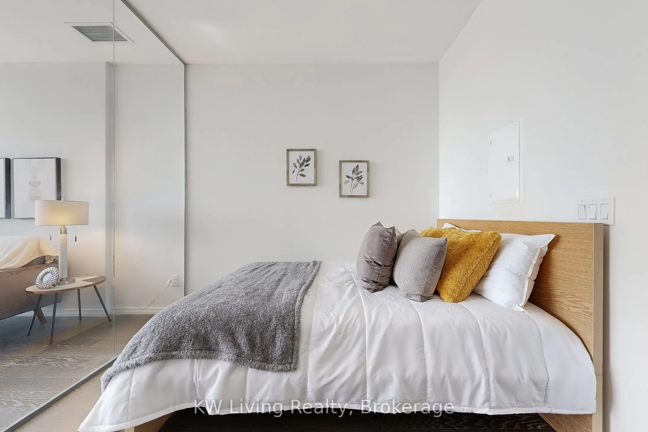 5 Soudan Avenue, #917