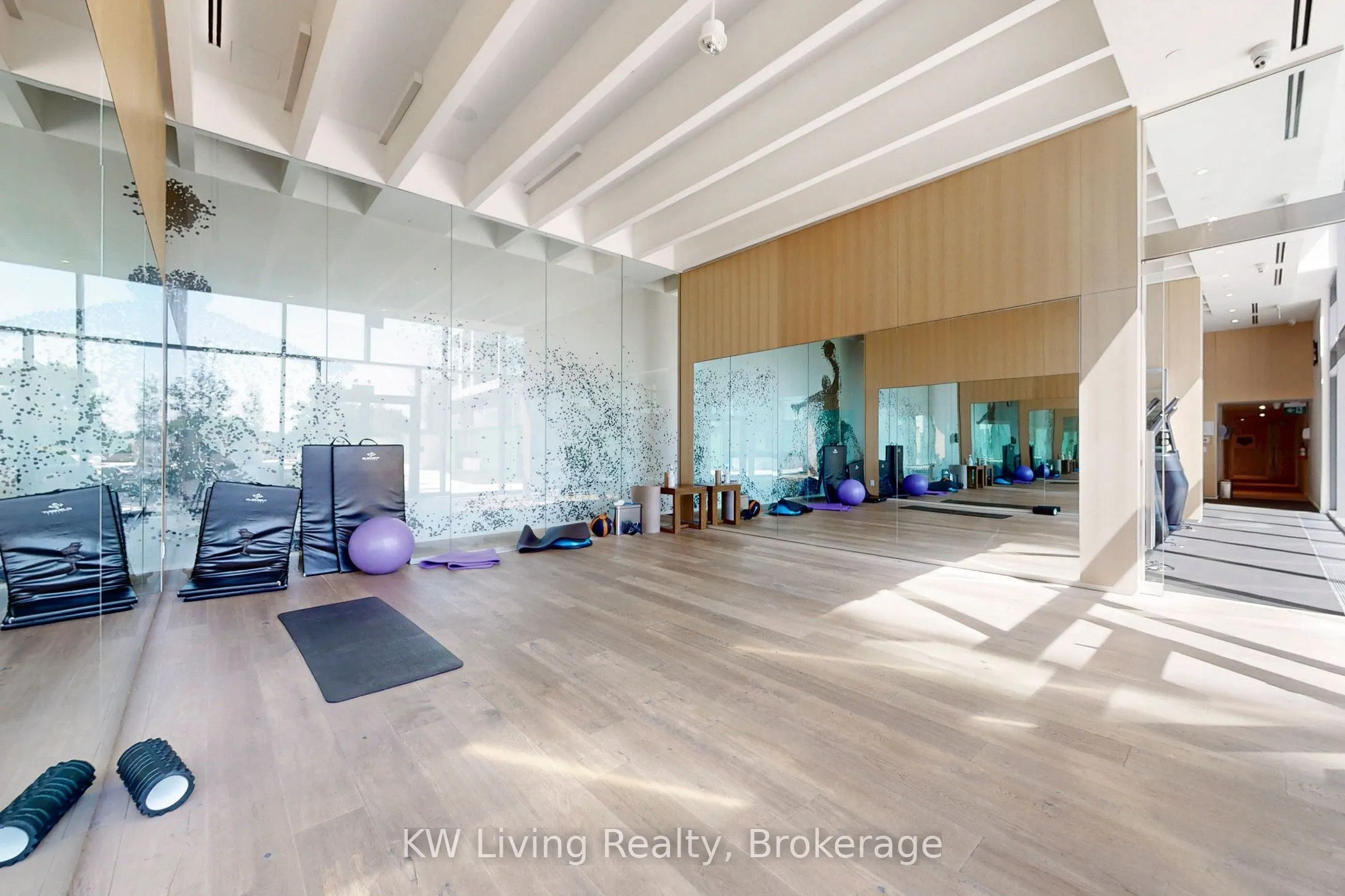 5 Soudan Avenue, #917
