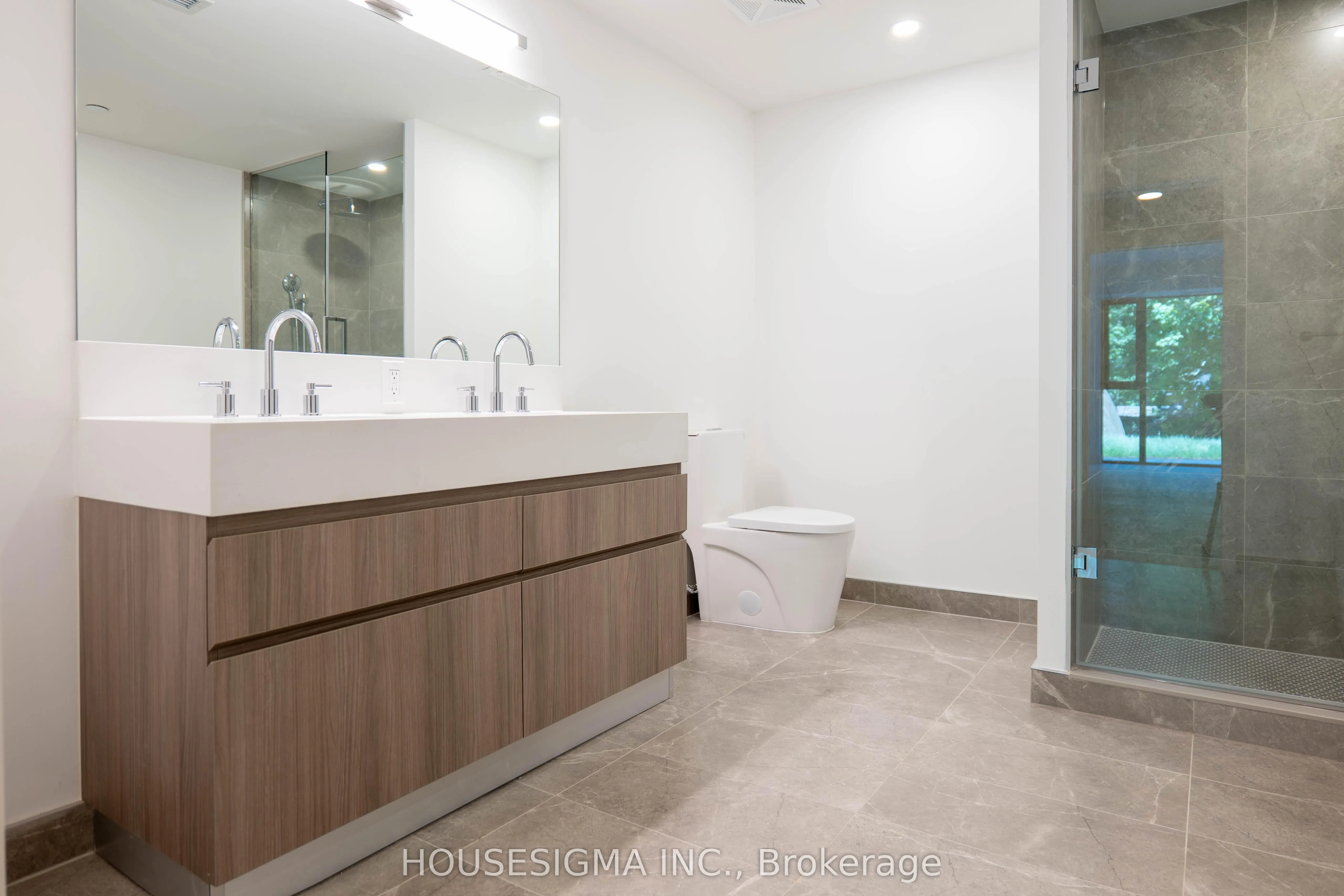 200 Keewatin Avenue, #210G